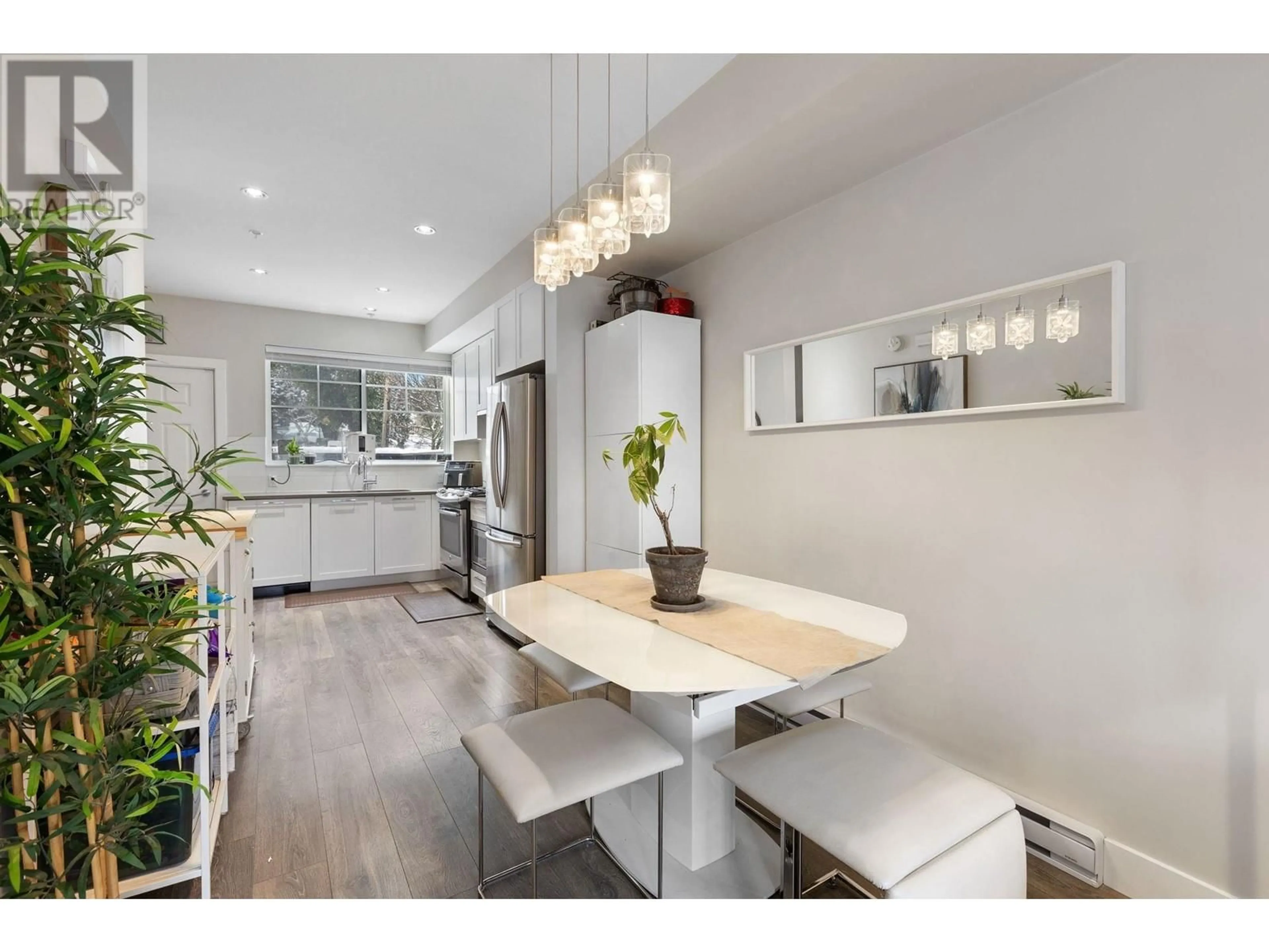 Open concept kitchen, unknown for 1 5152 CANADA WAY, Burnaby British Columbia V5E0C3