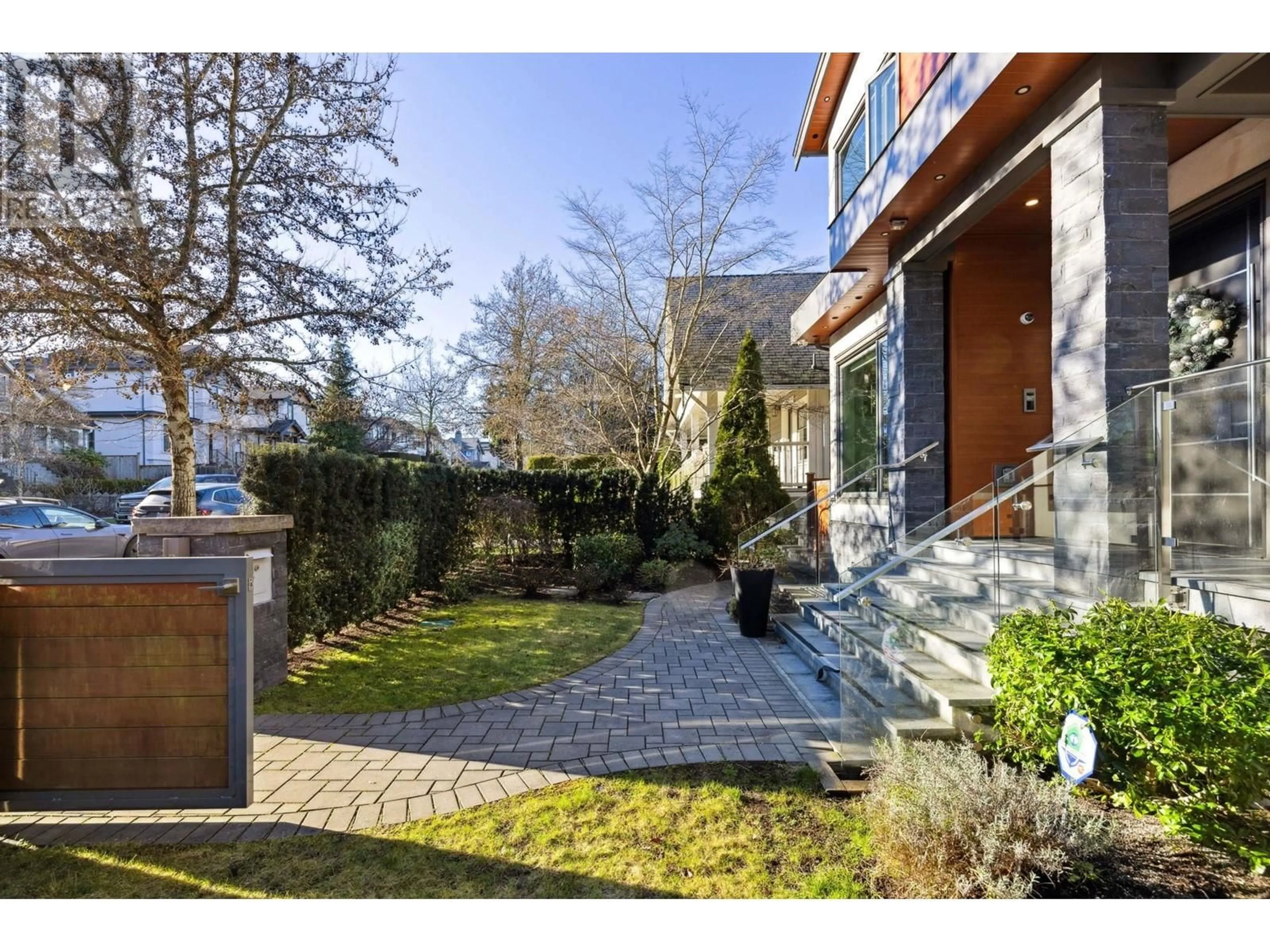 Patio, street for 4437 W 13TH AVENUE, Vancouver British Columbia V6R2V2