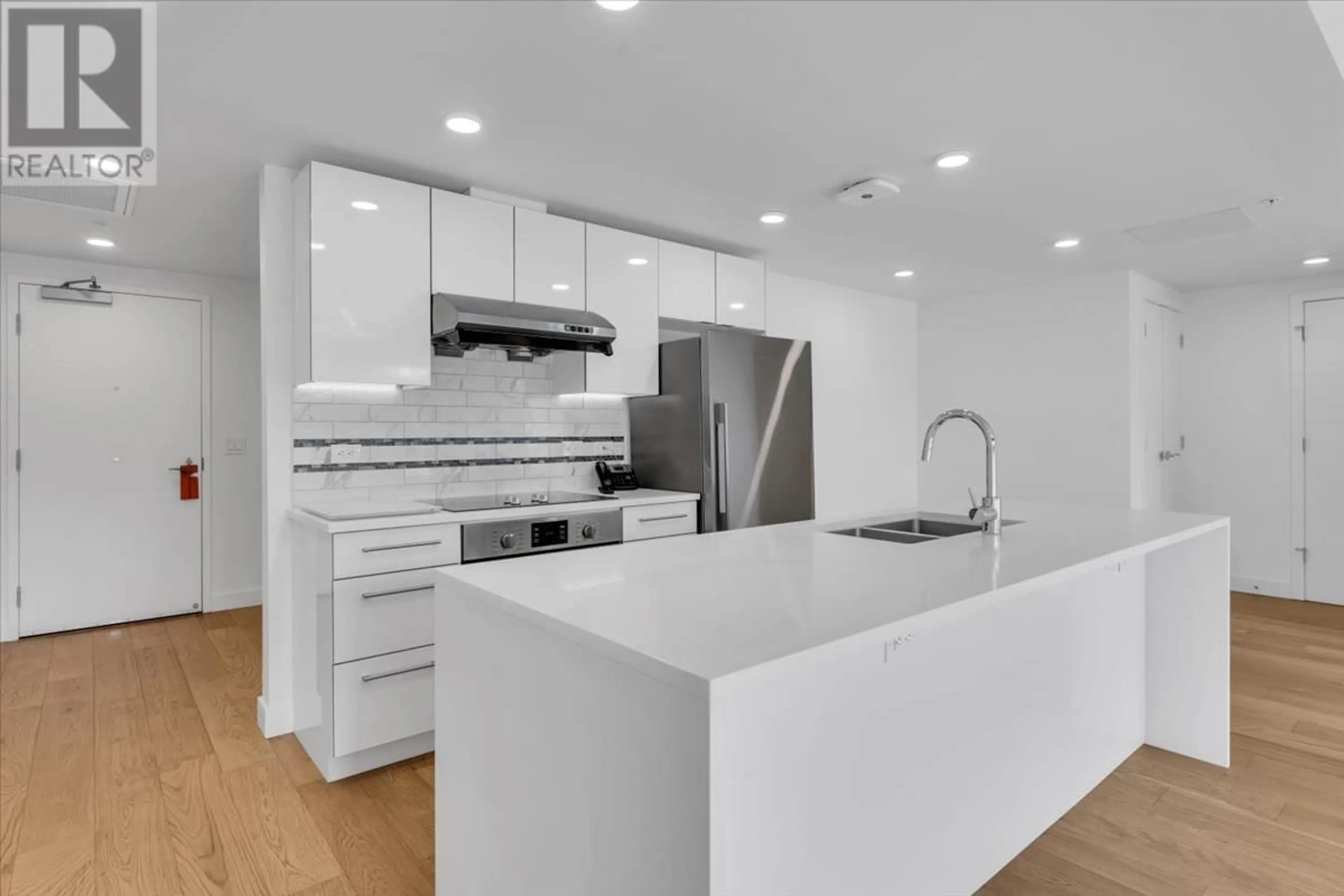 Open concept kitchen, unknown for 371 - 438 KING EDWARD AVENUE, Vancouver British Columbia V5Y0M5