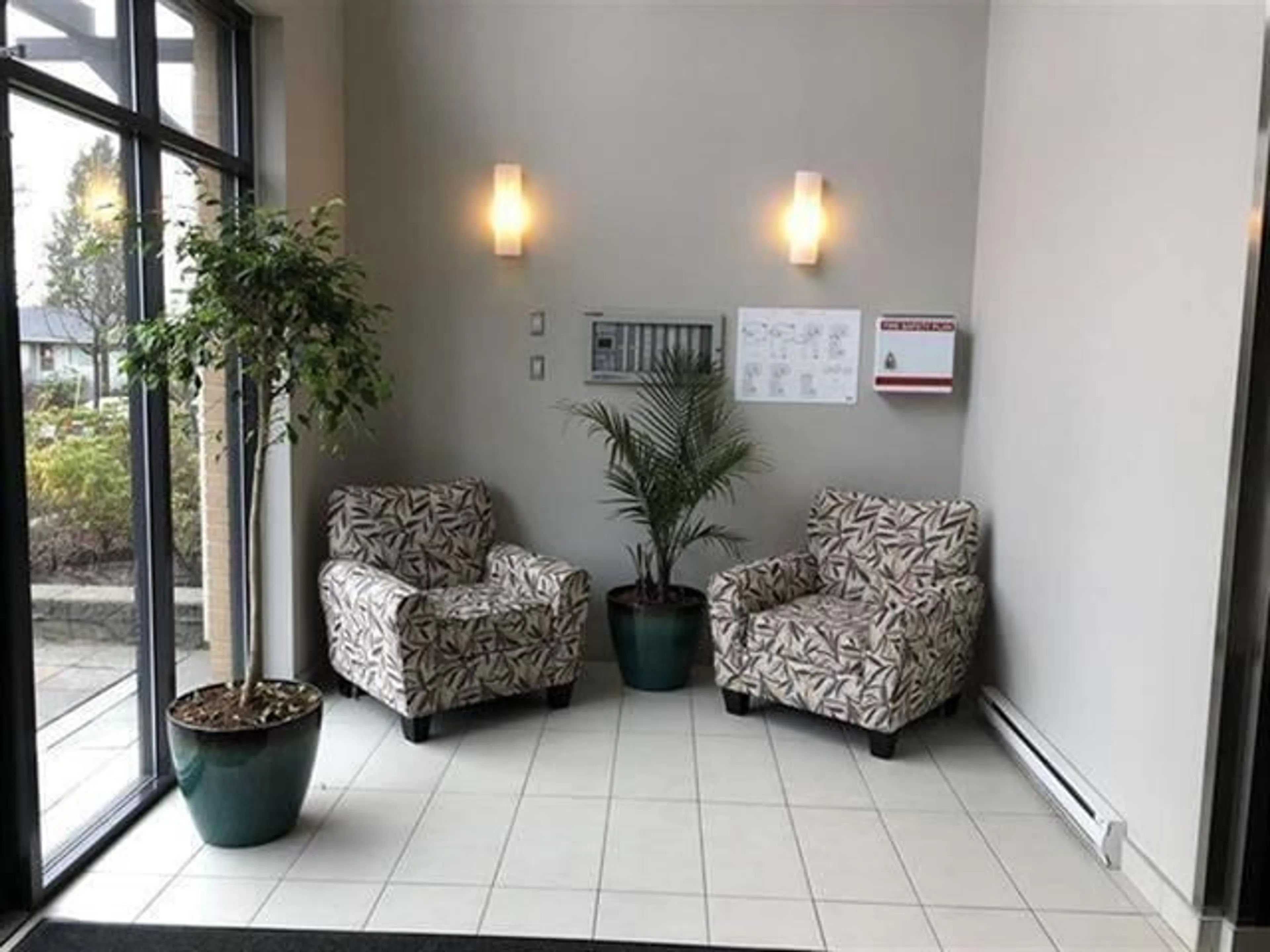Lobby for 313 13789 107A AVENUE, Surrey British Columbia V3T0B8