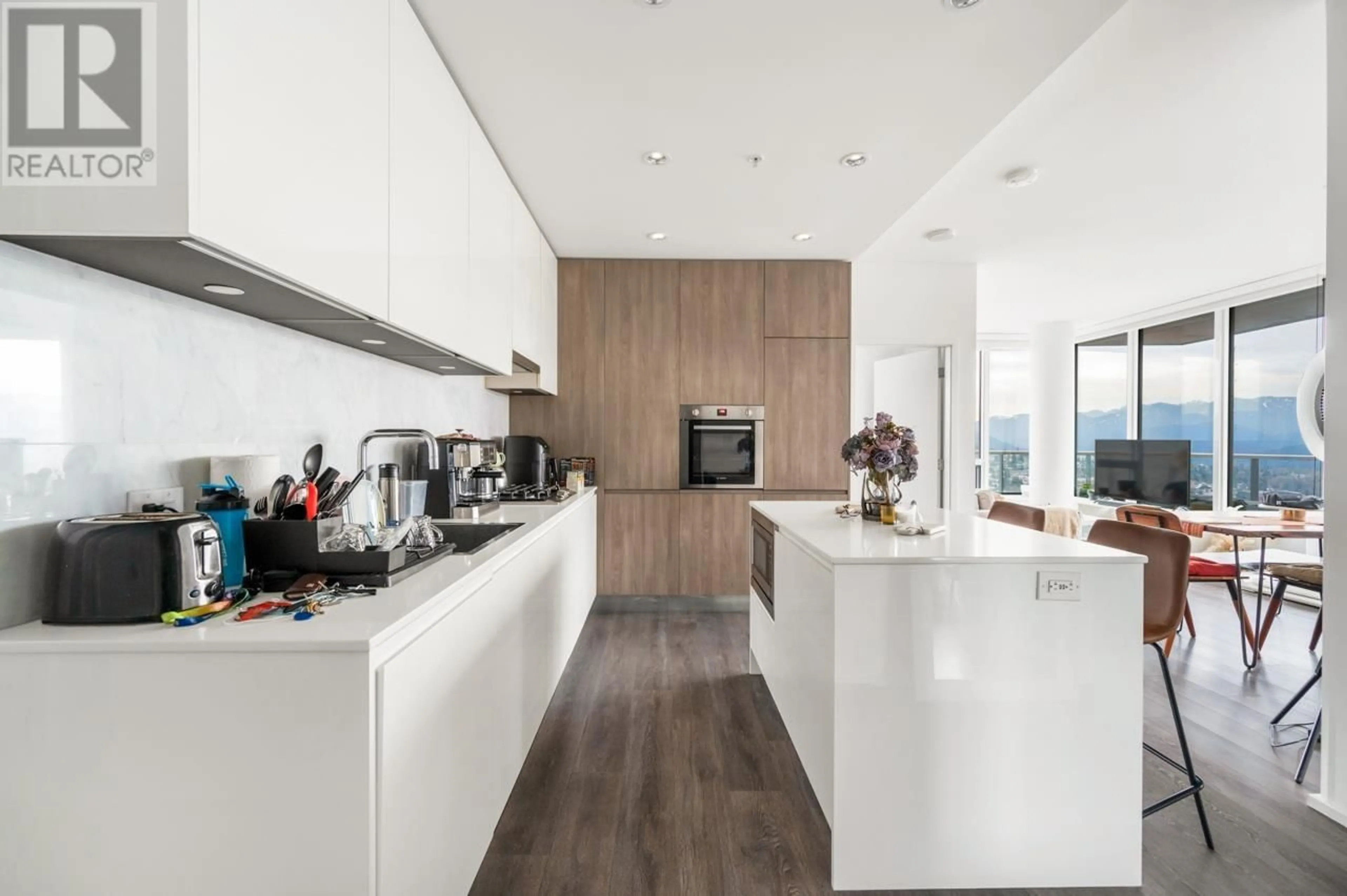 Contemporary kitchen, unknown for 4911 - 4650 BRENTWOOD BOULEVARD, Burnaby British Columbia V5C0M3