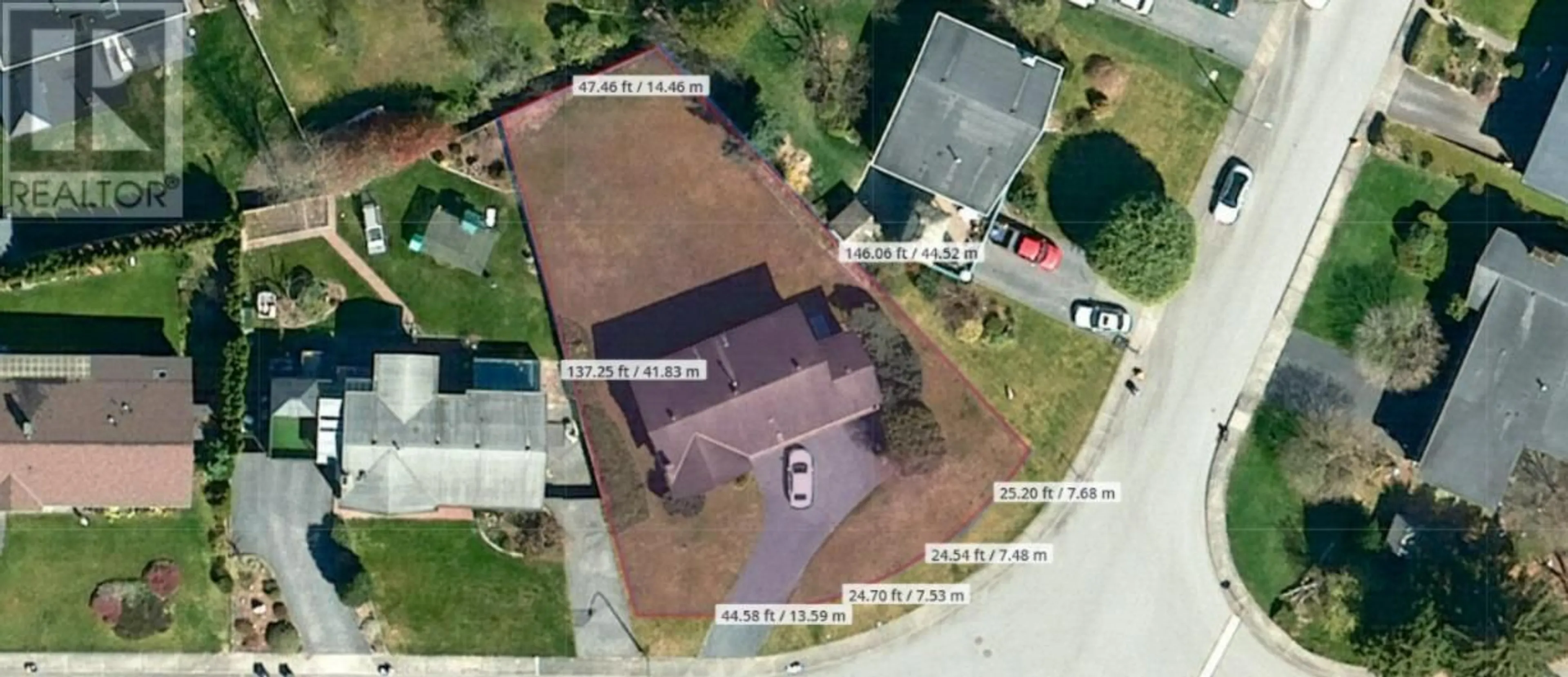 A pic from outside/outdoor area/front of a property/back of a property/a pic from drone, street for 8307 MANSON DRIVE, Burnaby British Columbia V5A2C1