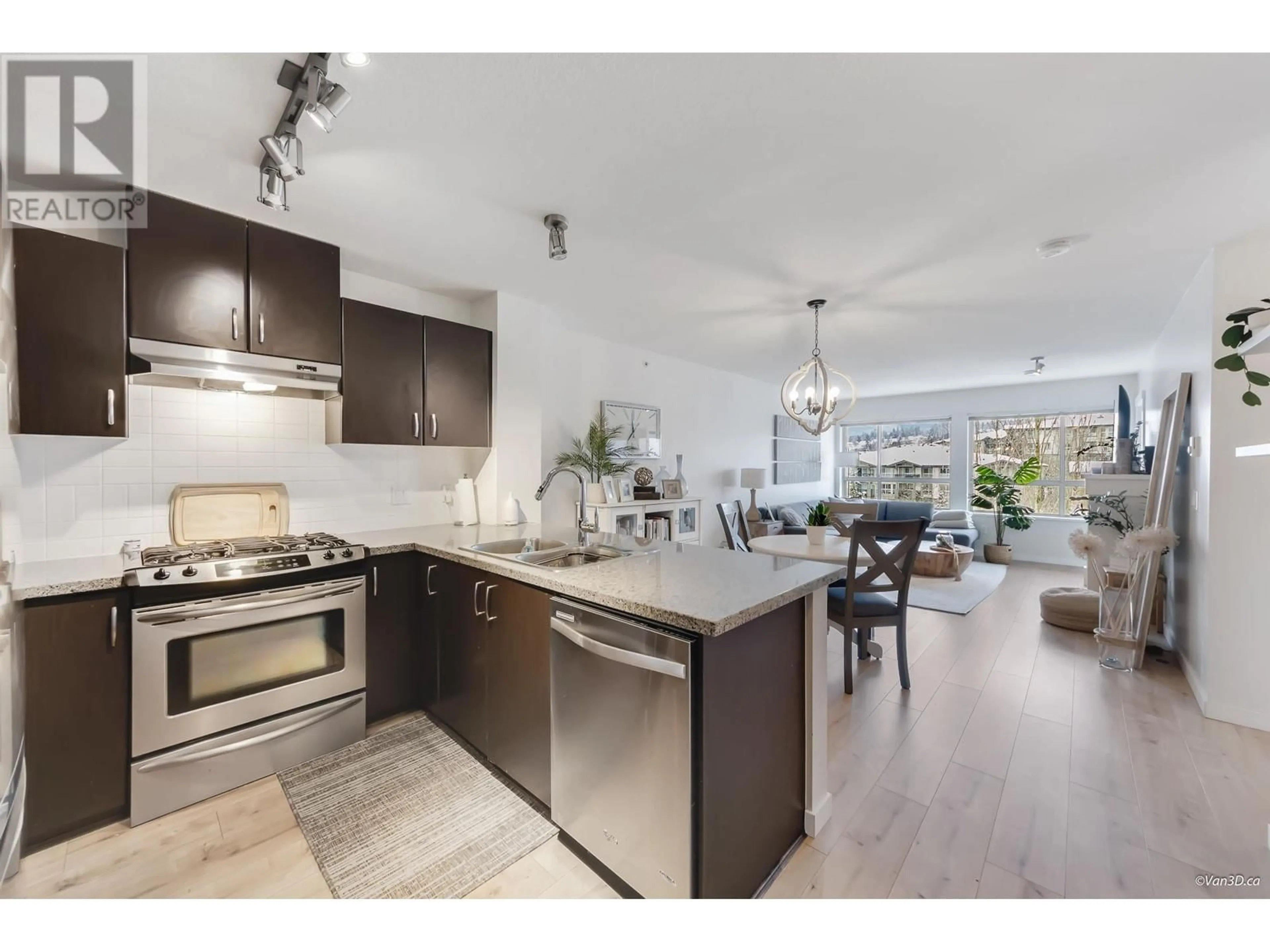 Open concept kitchen, unknown for 517 3110 DAYANEE SPRINGS BOULEVARD, Coquitlam British Columbia V3E0B4