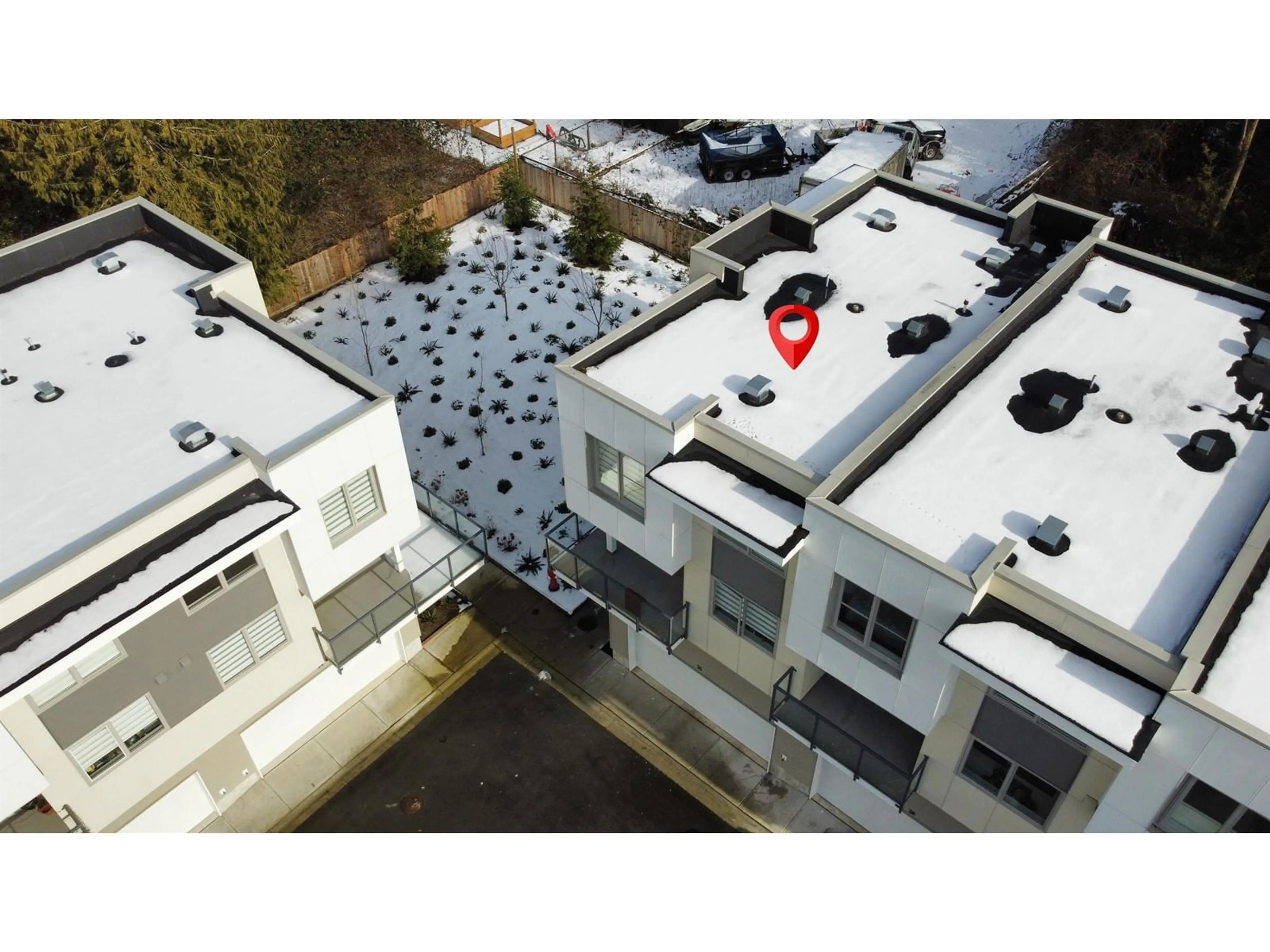 A pic from outside/outdoor area/front of a property/back of a property/a pic from drone, city buildings view from balcony for 25 12585 104A AVENUE, Surrey British Columbia V3V0G7