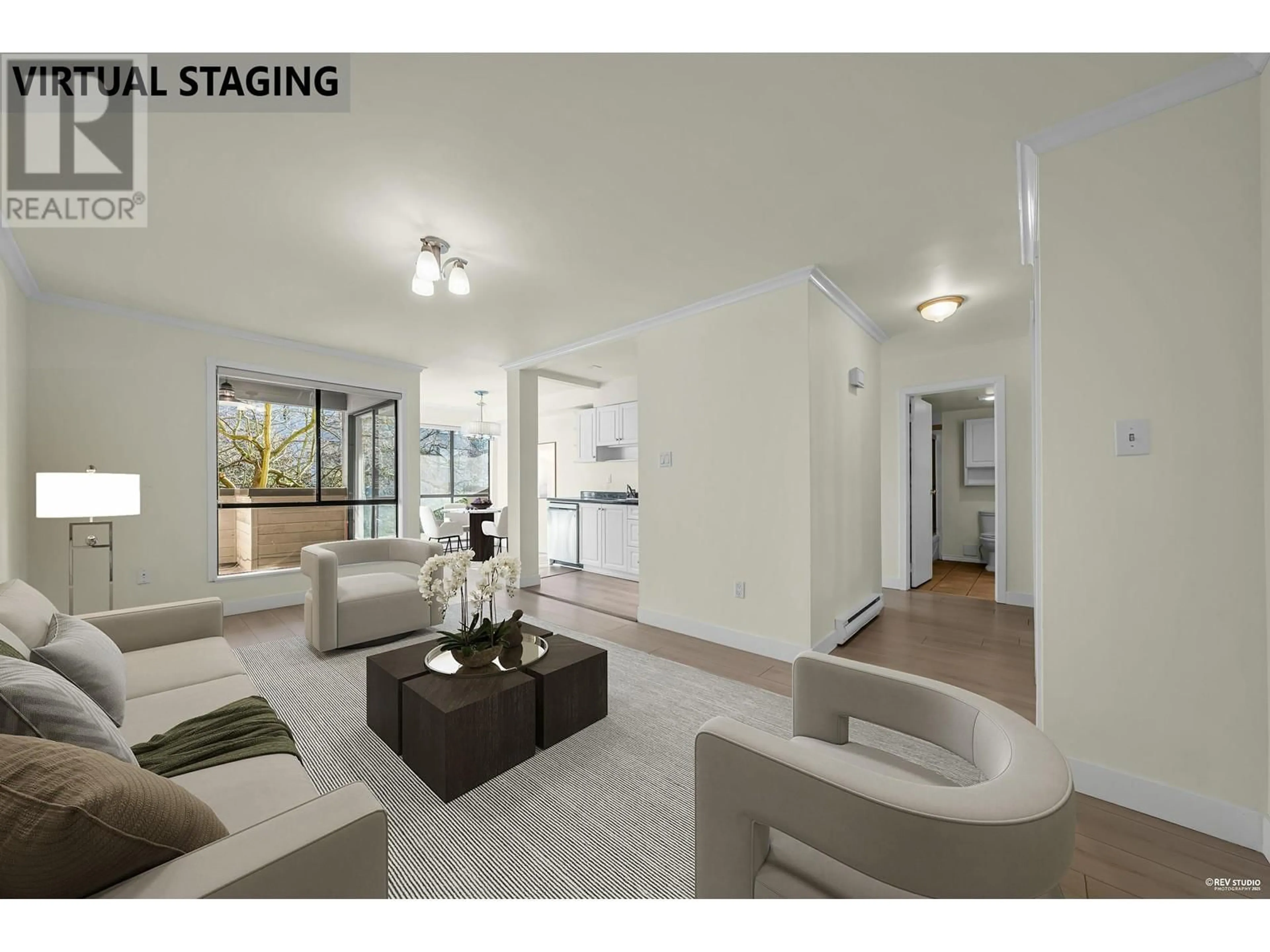 Living room with furniture, unknown for 206 - 1363 CLYDE AVENUE, West Vancouver British Columbia V7T2W9