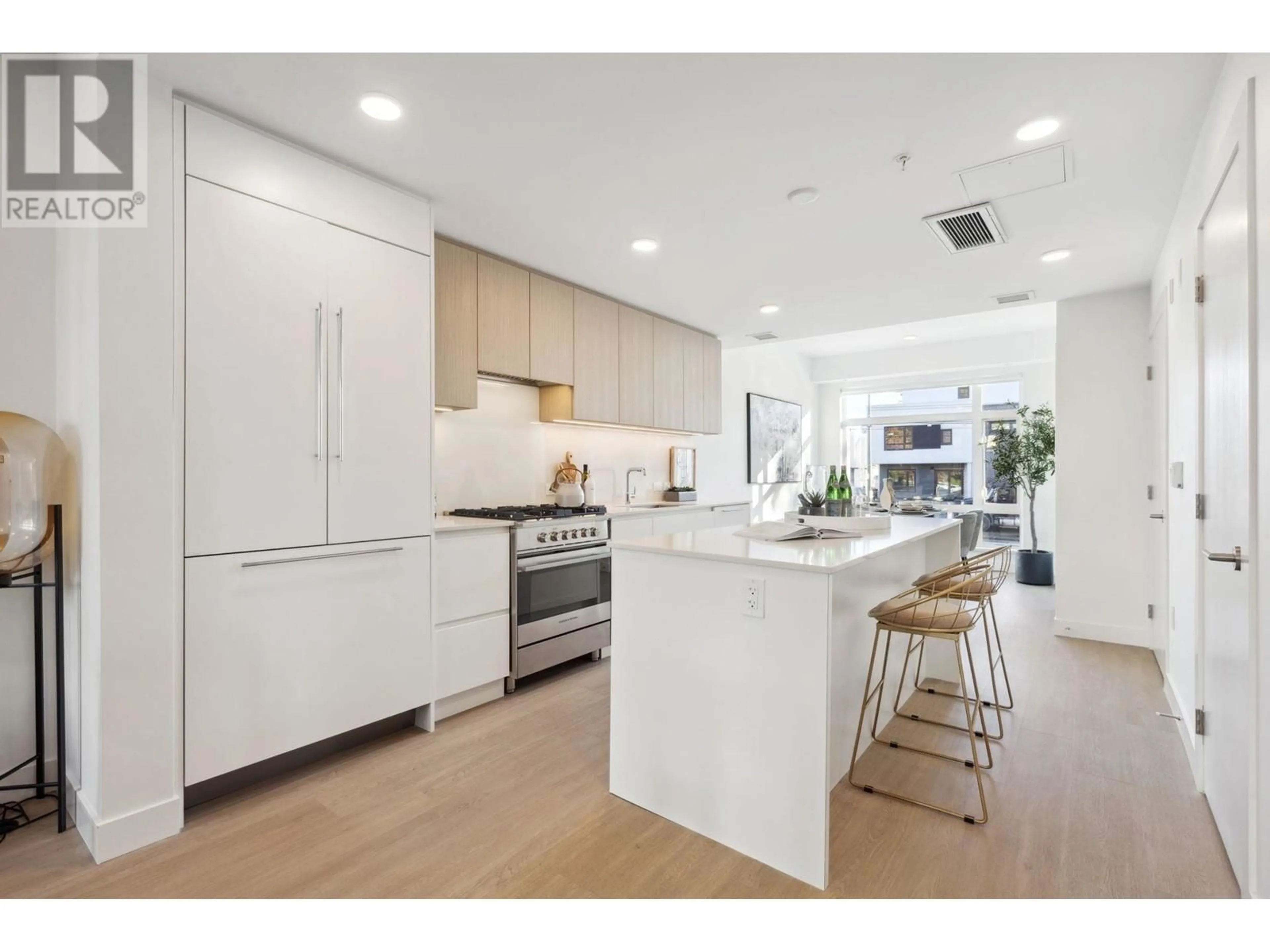 Open concept kitchen, unknown for 213 - 1008 47TH AVENUE, Vancouver British Columbia V6M0E3