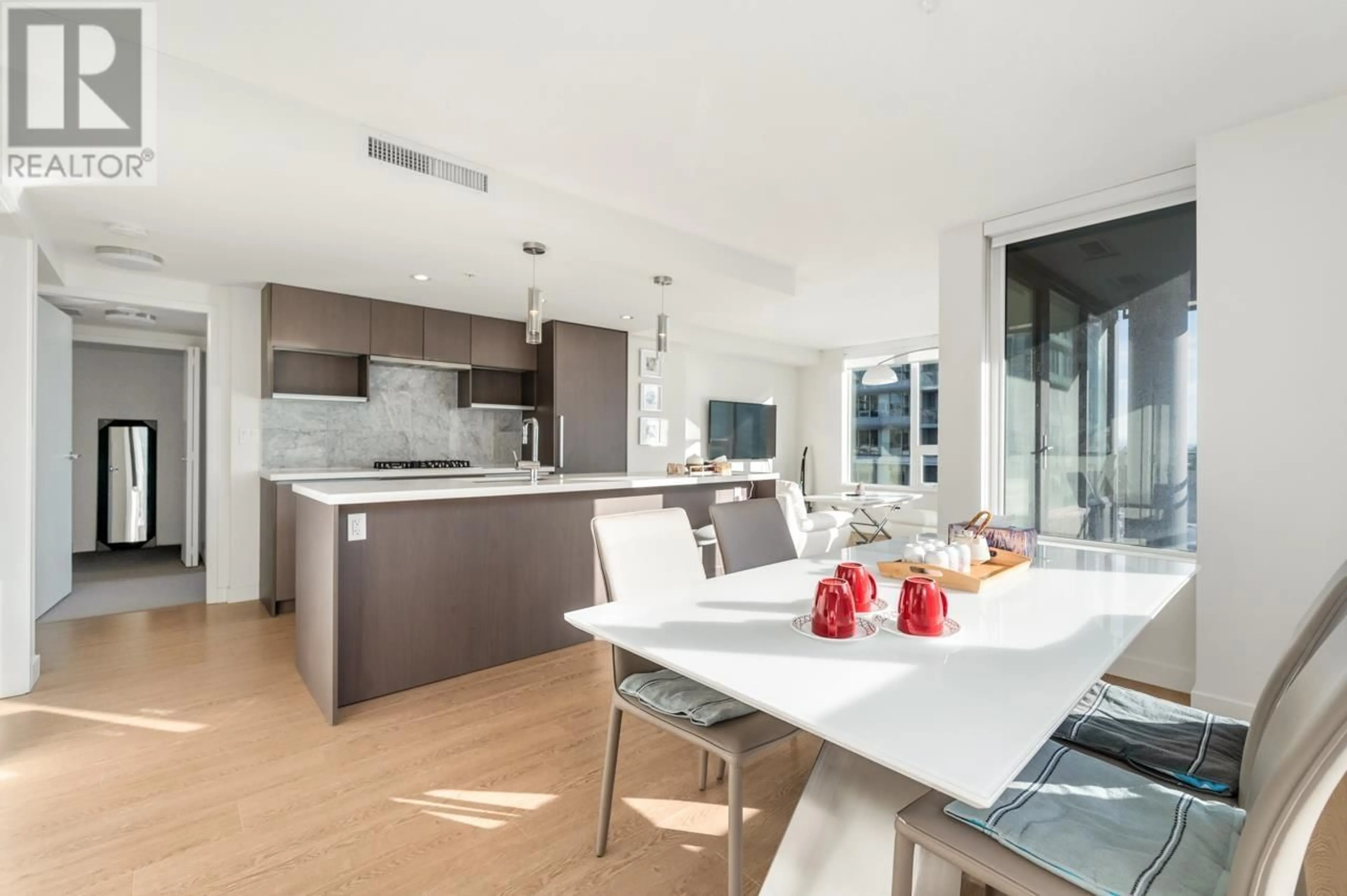 Contemporary kitchen, unknown for 1001 - 8833 HAZELBRIDGE WAY, Richmond British Columbia V6X0N3