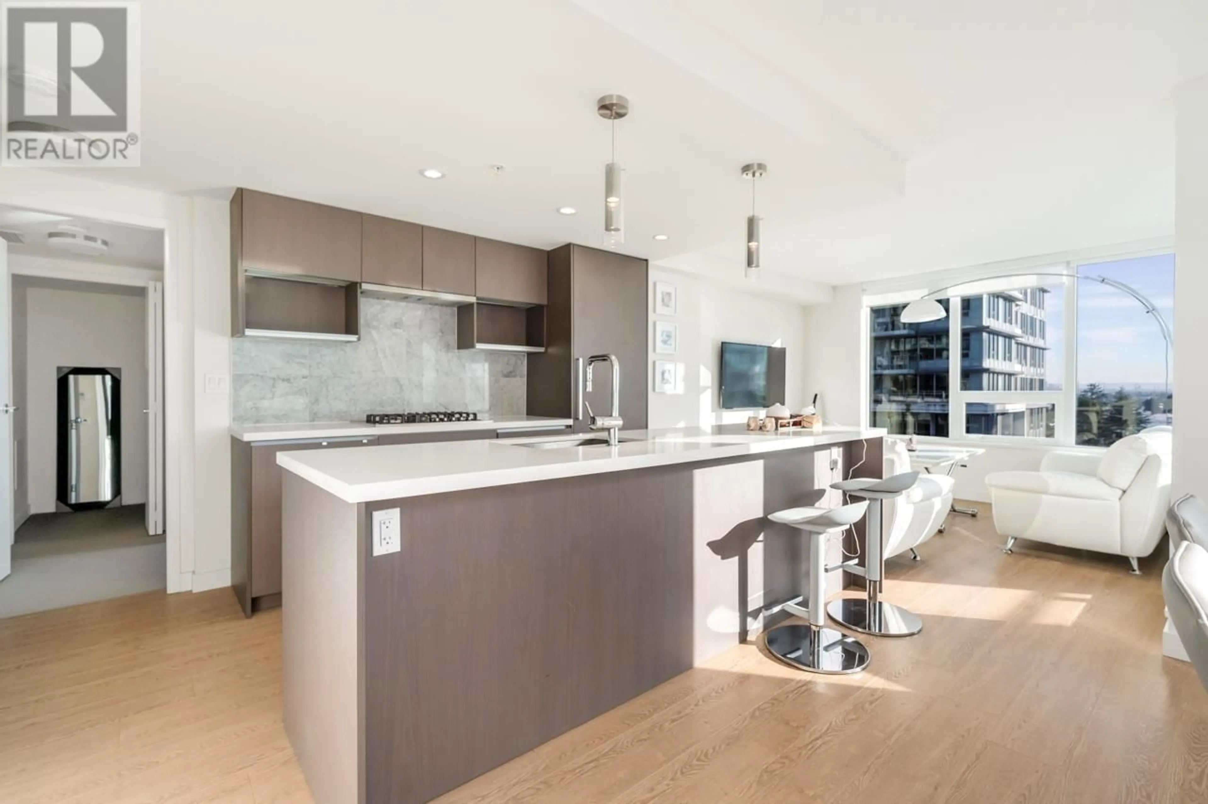 Contemporary kitchen, unknown for 1001 8833 HAZELBRIDGE WAY, Richmond British Columbia V6X0N3