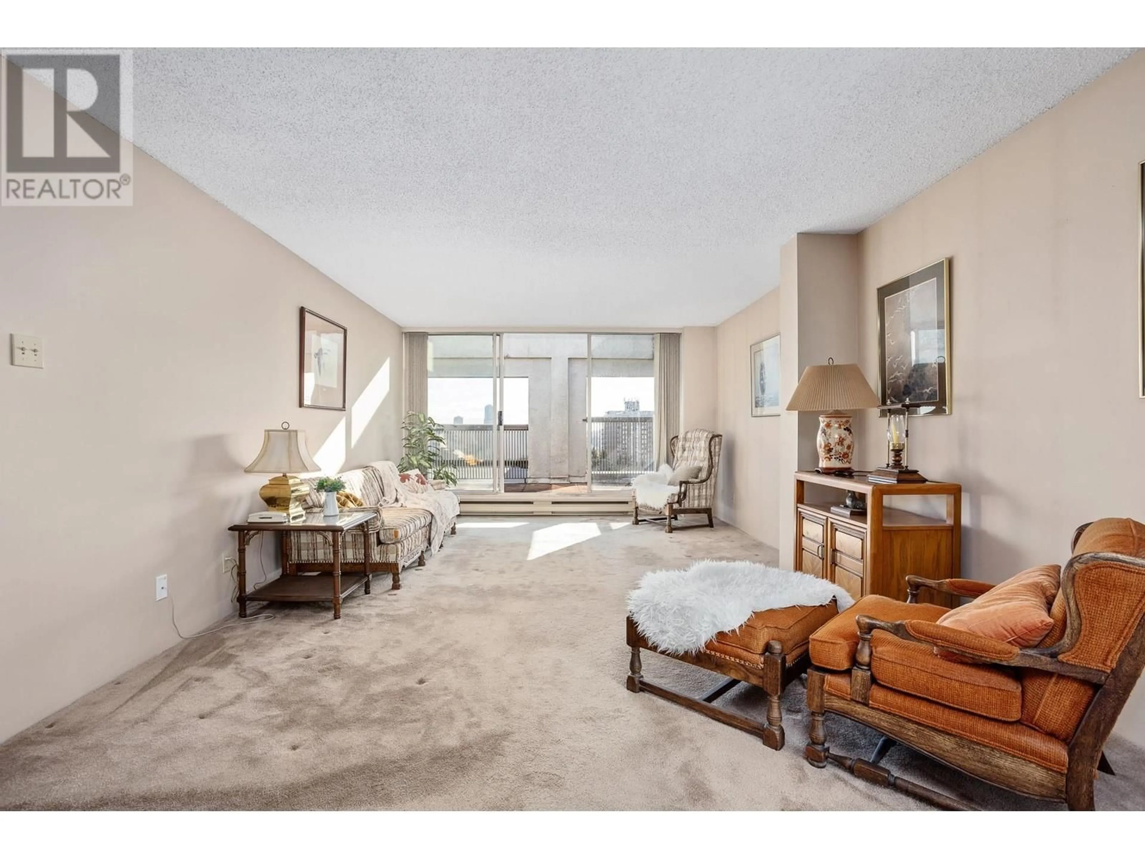 Living room with furniture, unknown for 902 - 550 EIGHTH STREET, New Westminster British Columbia V3M3R9