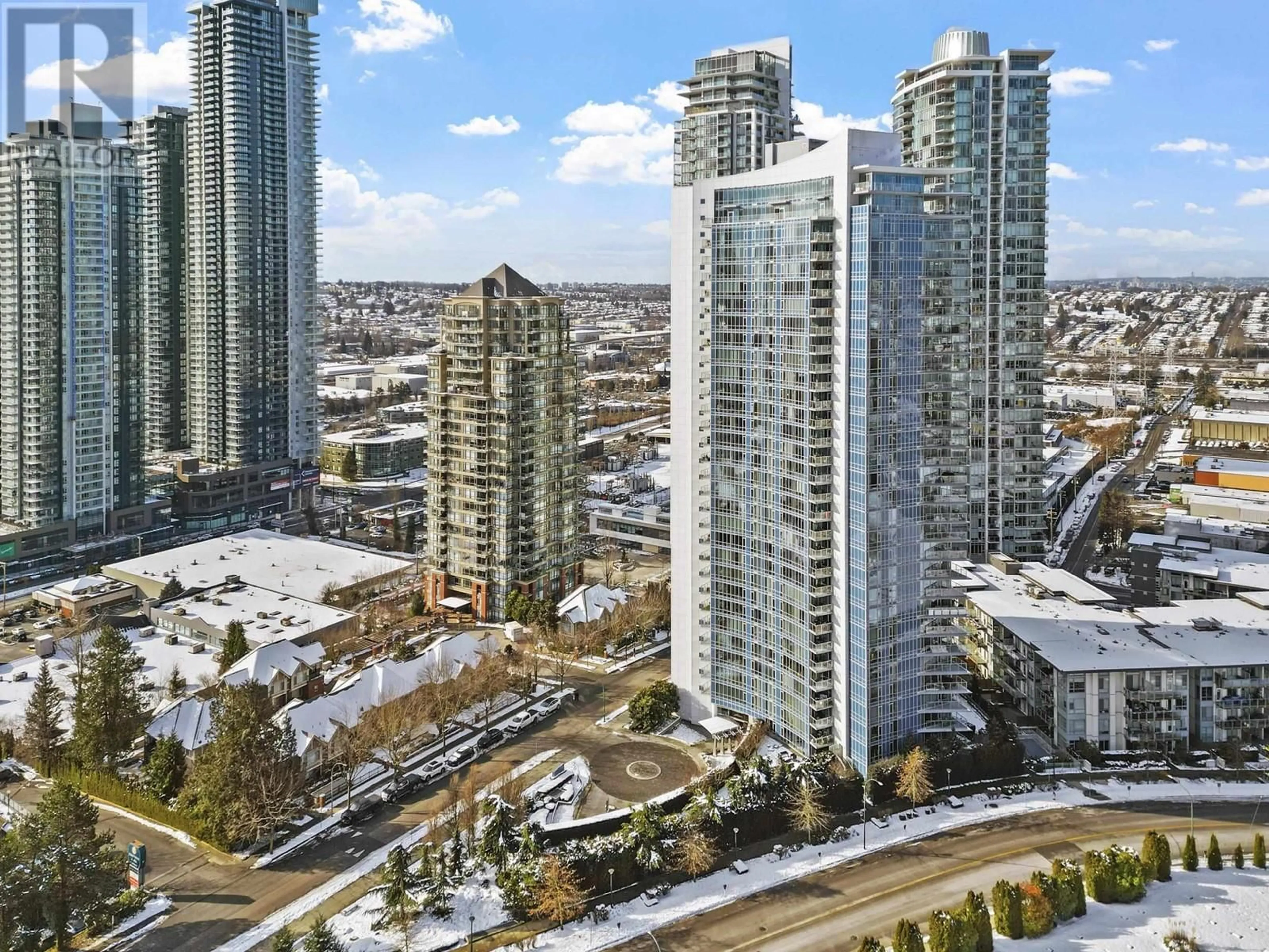 A pic from outside/outdoor area/front of a property/back of a property/a pic from drone, city buildings view from balcony for 3201 4189 HALIFAX STREET, Burnaby British Columbia V5C0H9