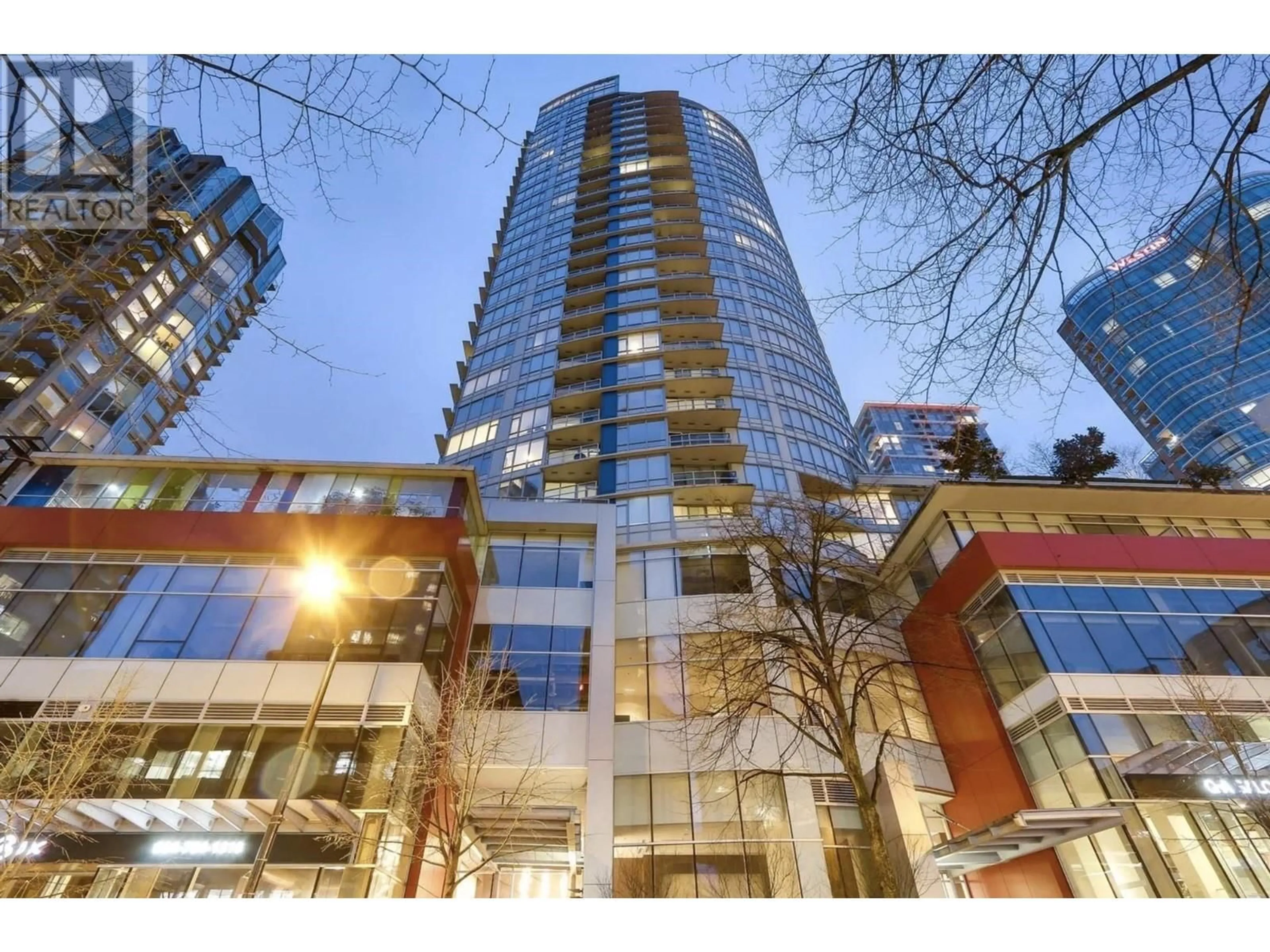 Indoor foyer for 2002 833 HOMER STREET, Vancouver British Columbia V6B0H4