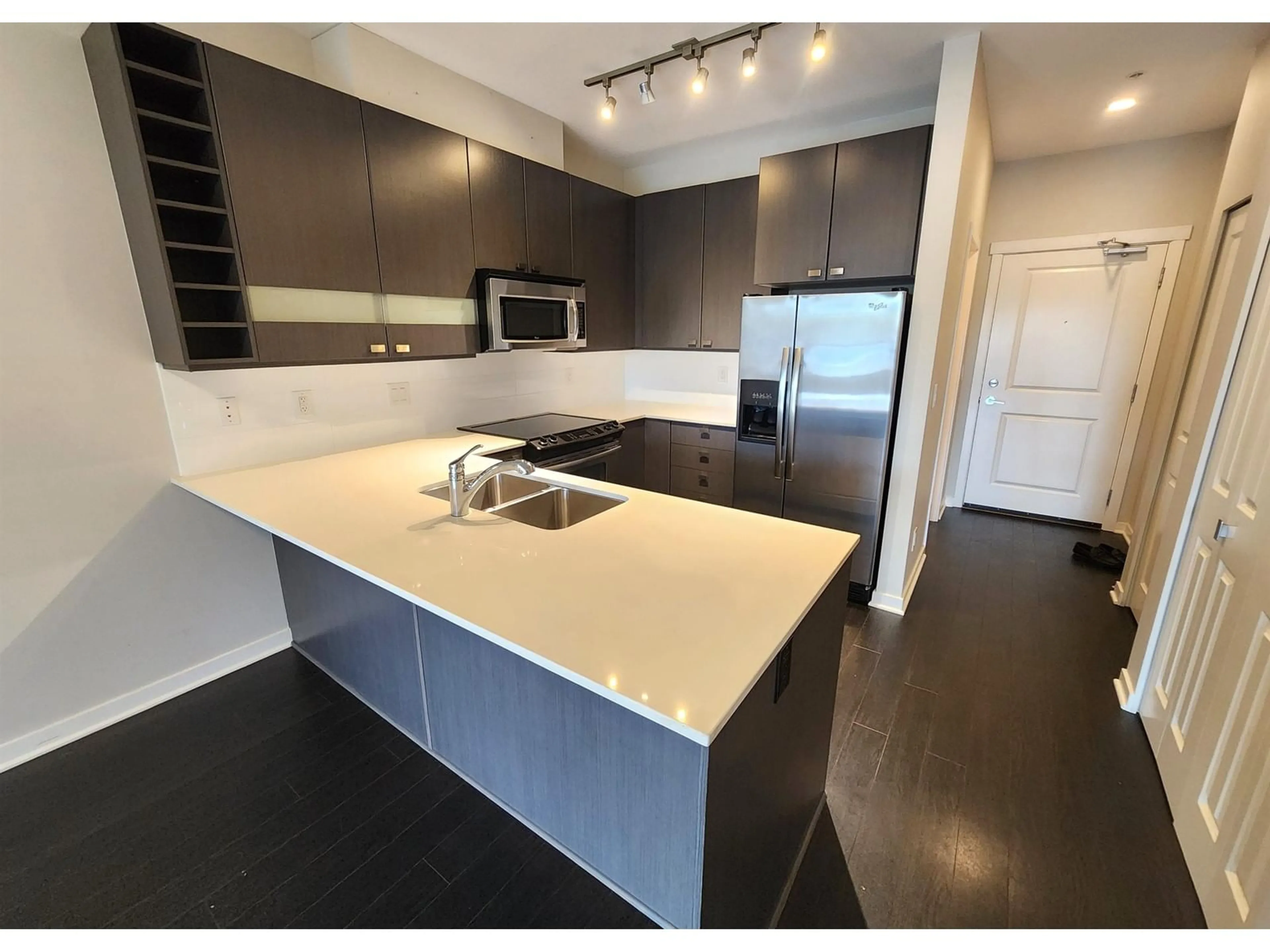 Open concept kitchen, unknown for 328 5655 210A STREET, Langley British Columbia V3A0G4