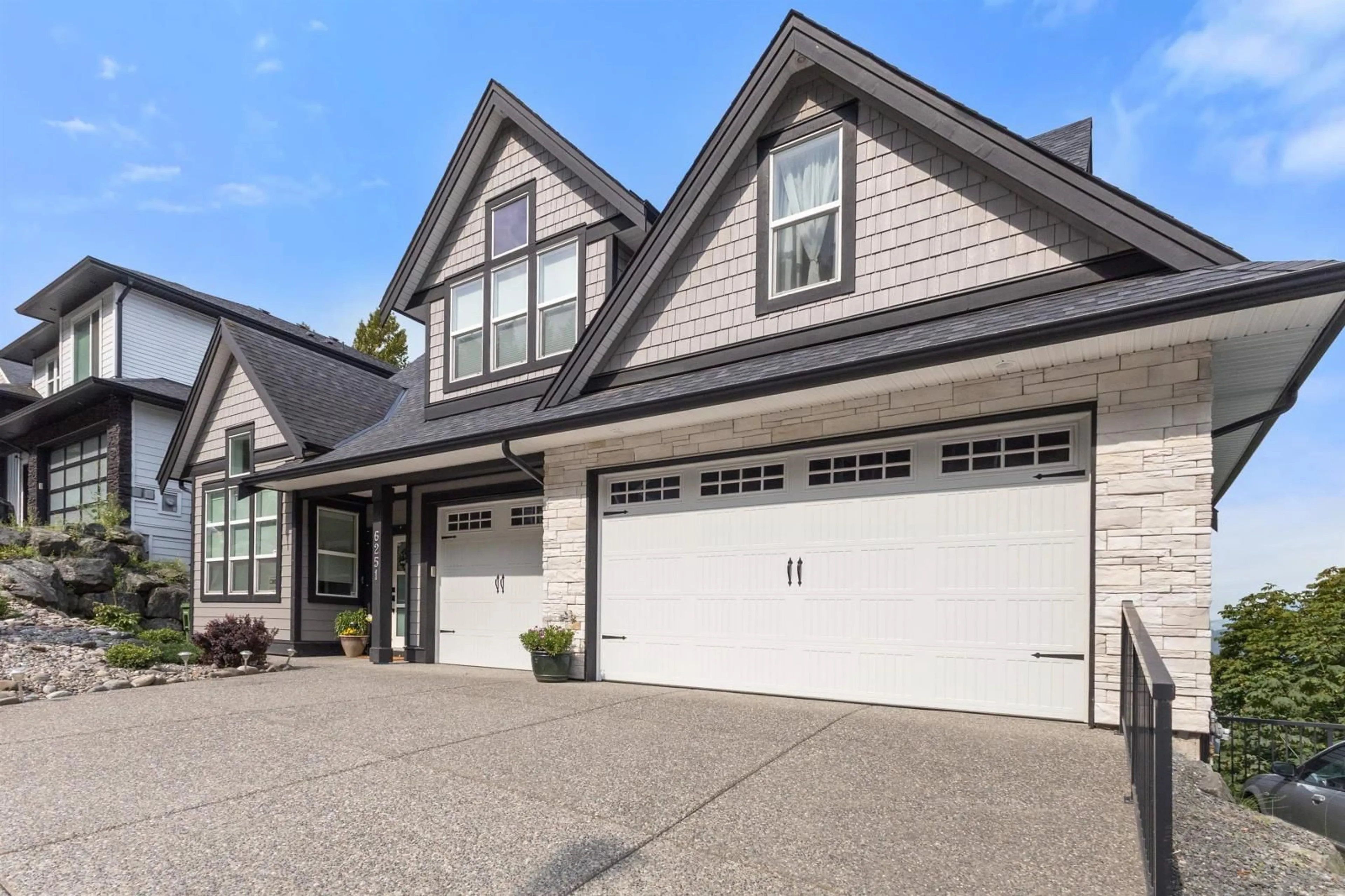 Home with vinyl exterior material, street for 6251 REXFORD DRIVE|Promontory, Chilliwack British Columbia V2R0L3