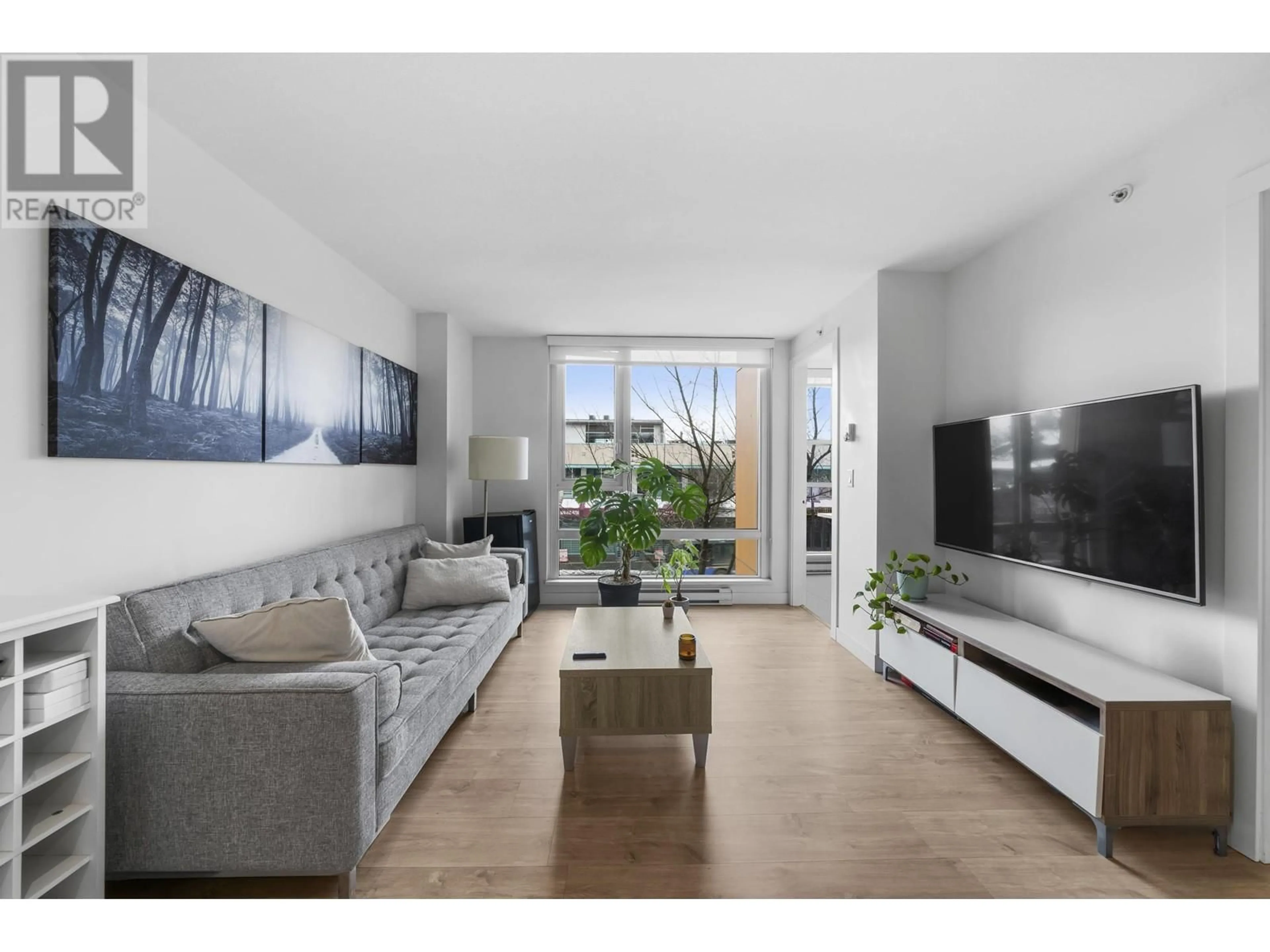 Living room with furniture, unknown for 210 - 238 BROADWAY, Vancouver British Columbia V5Y0L2