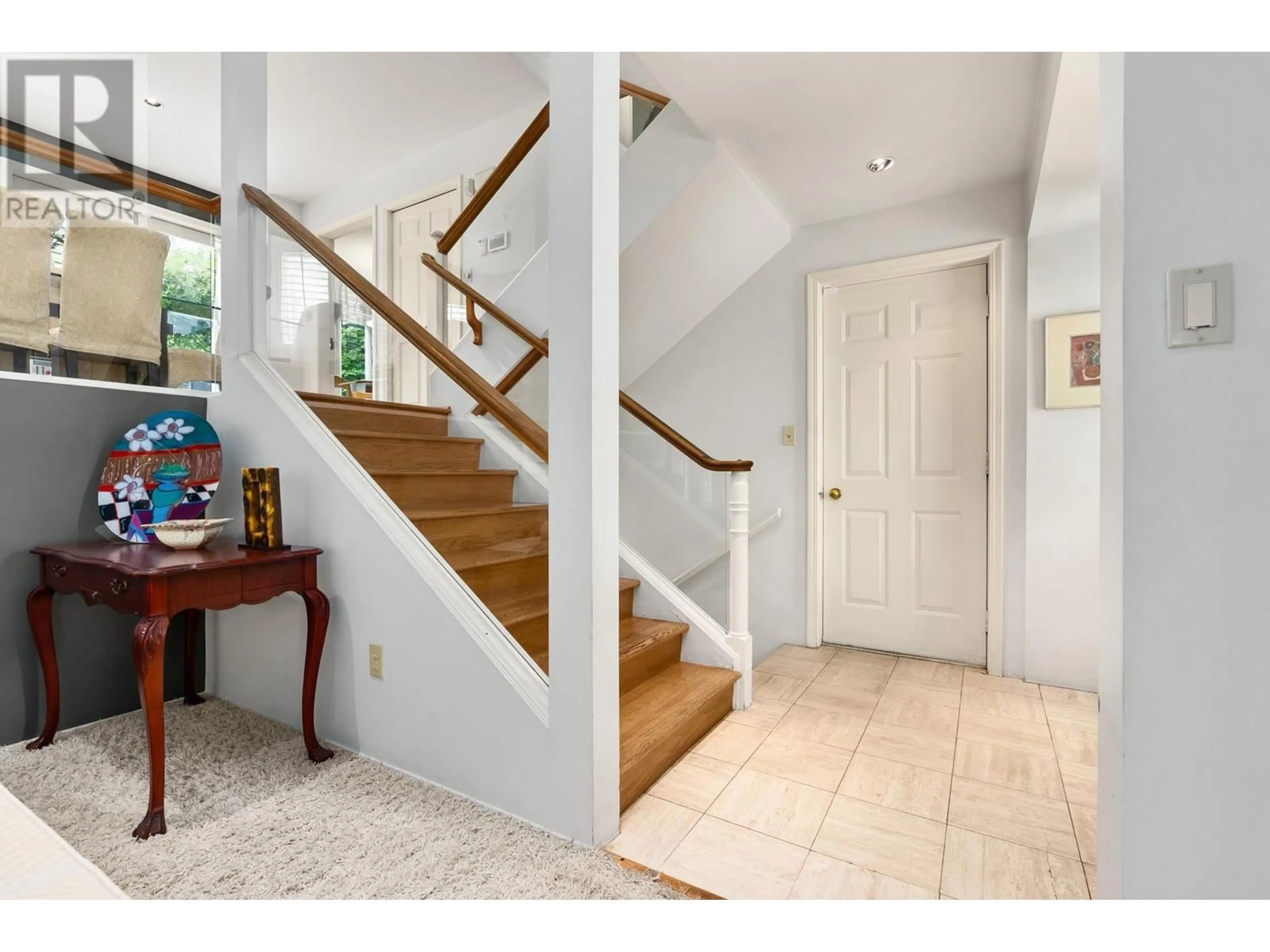 Indoor entryway for 4220 NAUTILUS CLOSE, Vancouver British Columbia V6R4L2