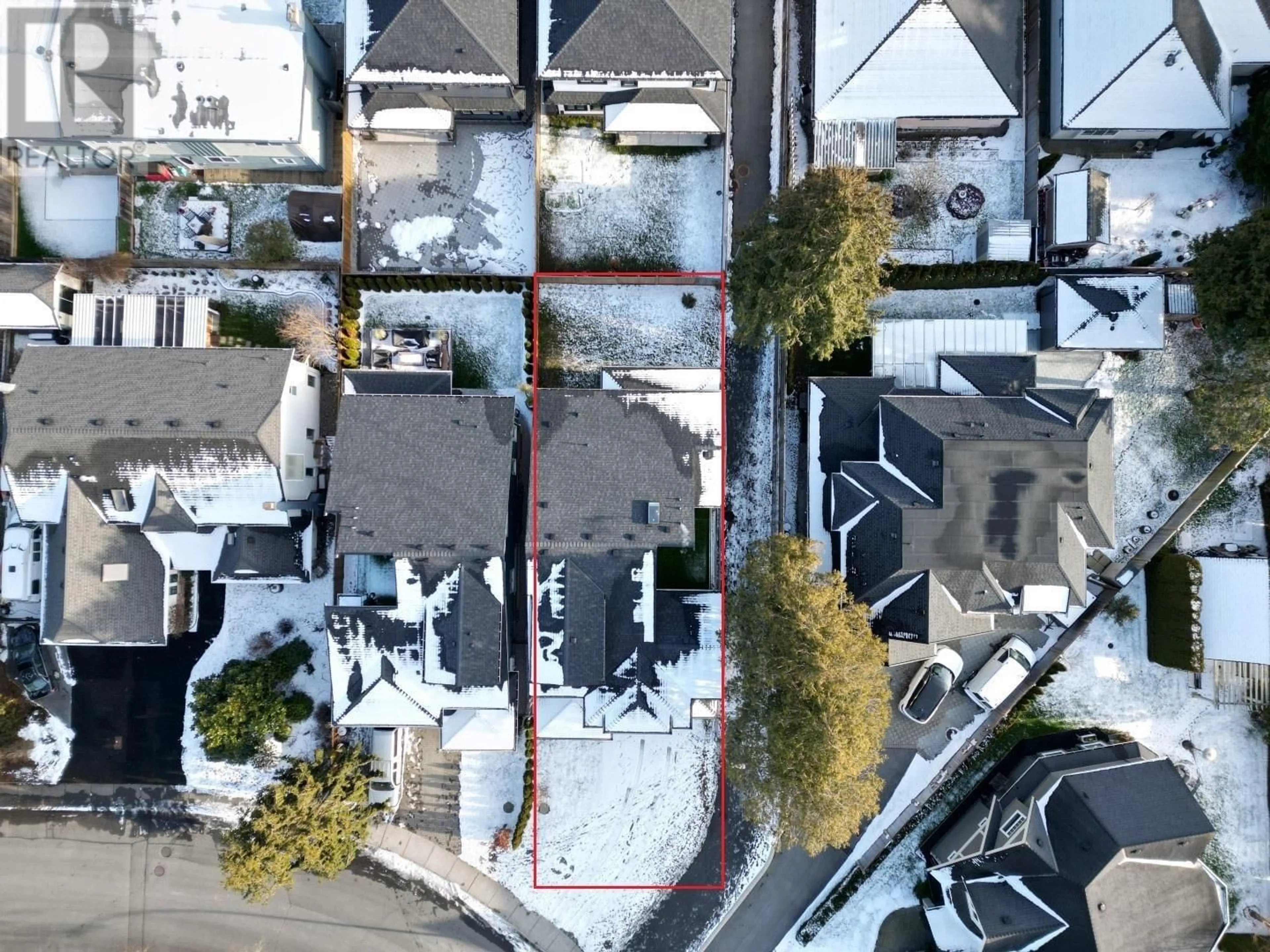 A pic from outside/outdoor area/front of a property/back of a property/a pic from drone, street for 5094A BENTLEY DRIVE, Delta British Columbia V4K4J9