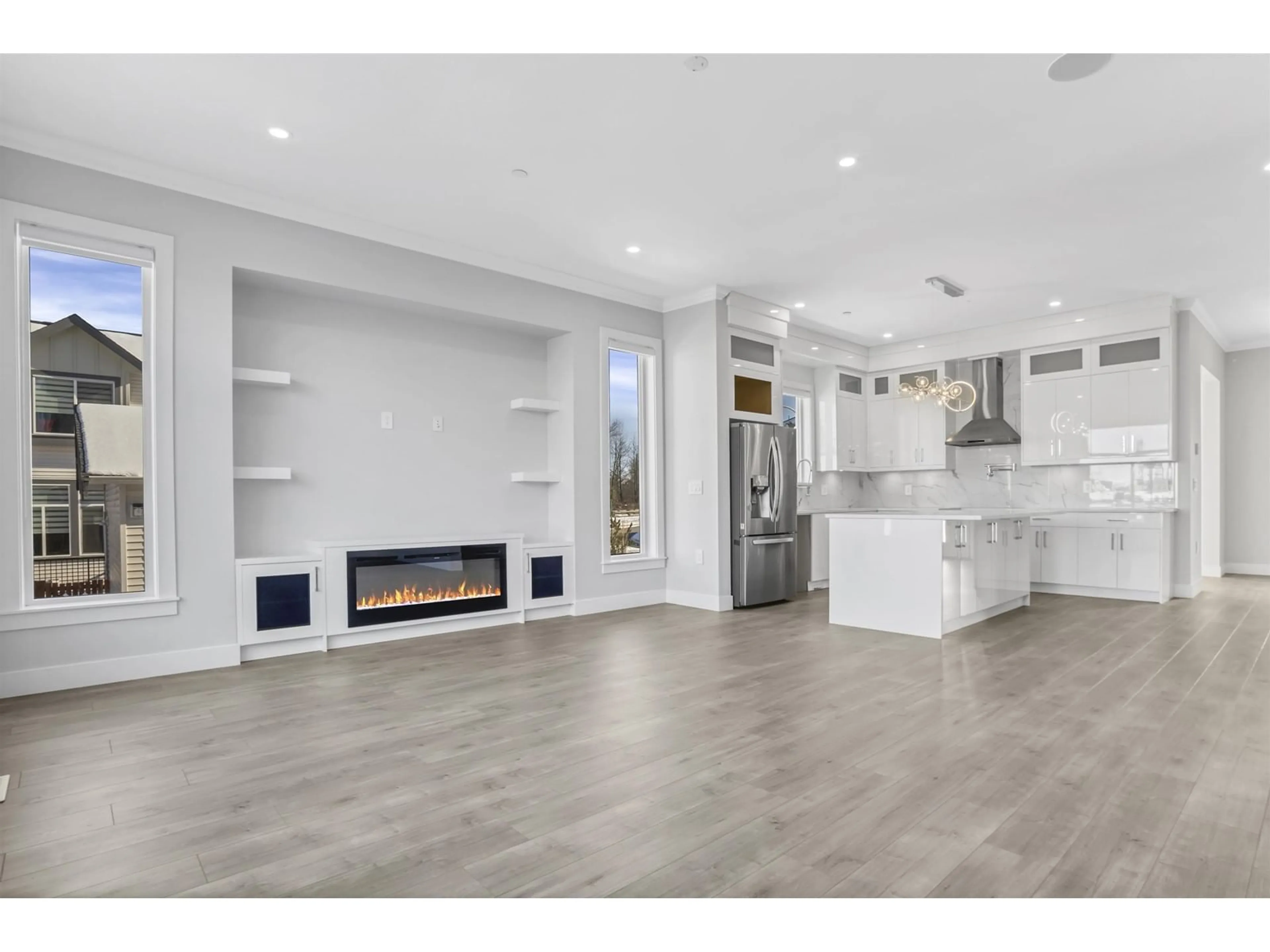 Open concept kitchen, unknown for 19685 74, Langley British Columbia V2Y3R5