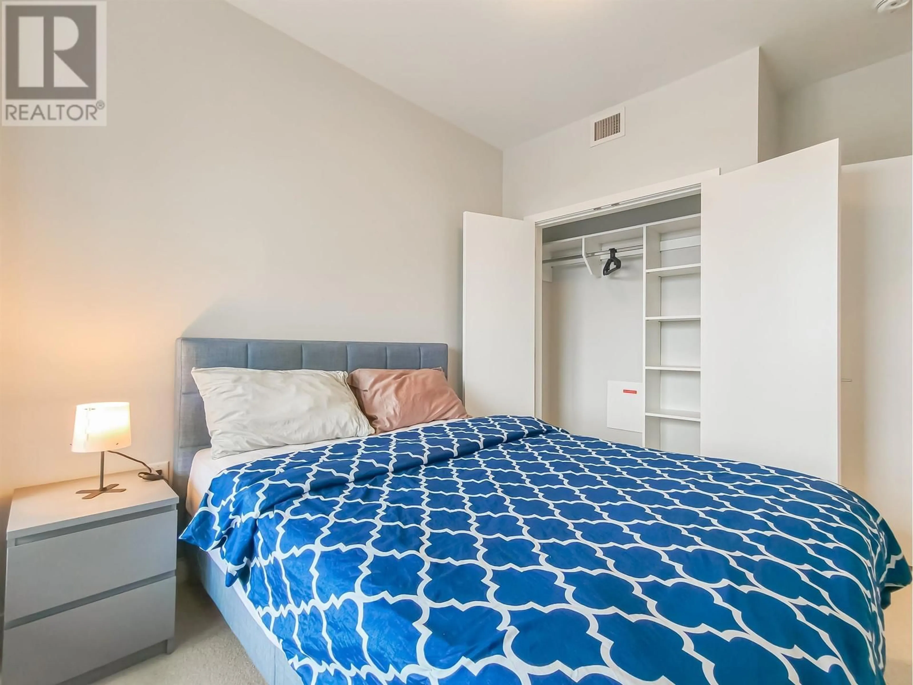 Bedroom with bed, carpet floor for 509 - 5380 CROOKED BRANCH ROAD, Vancouver British Columbia V6T0E5