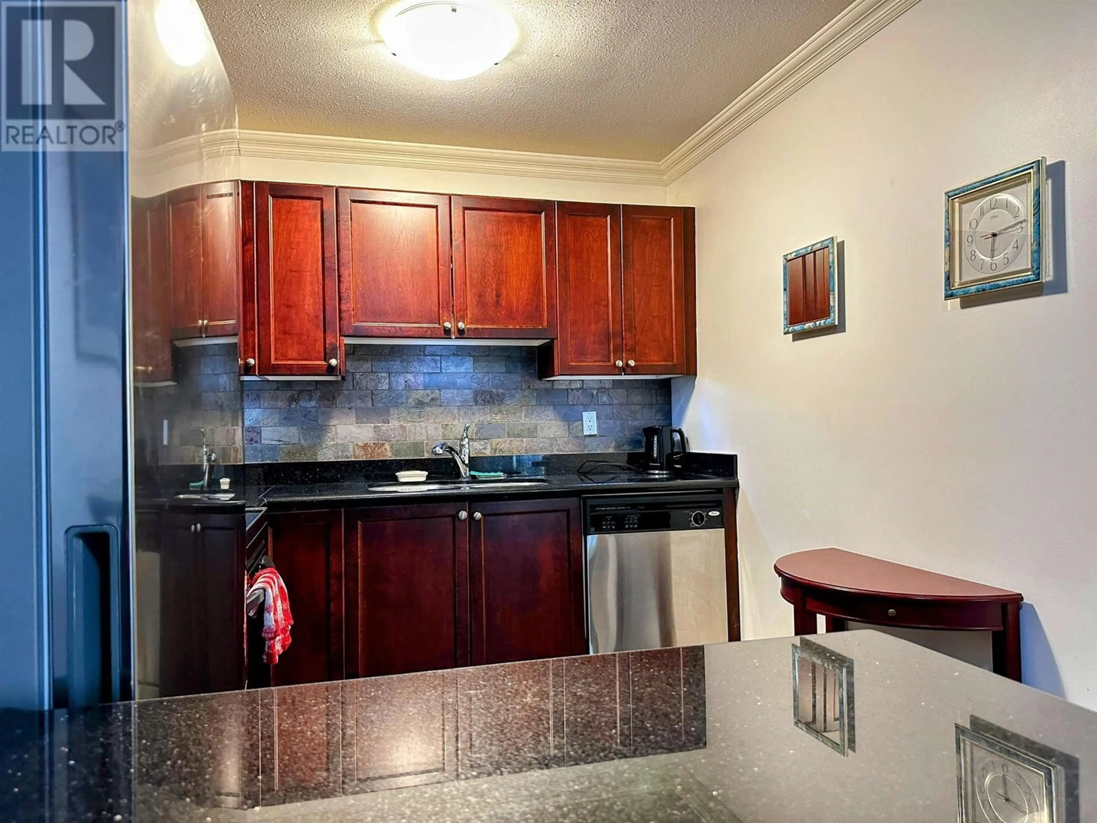 Standard kitchen, ceramic/tile floor for 316 1550 BARCLAY STREET, Vancouver British Columbia V6G3B1