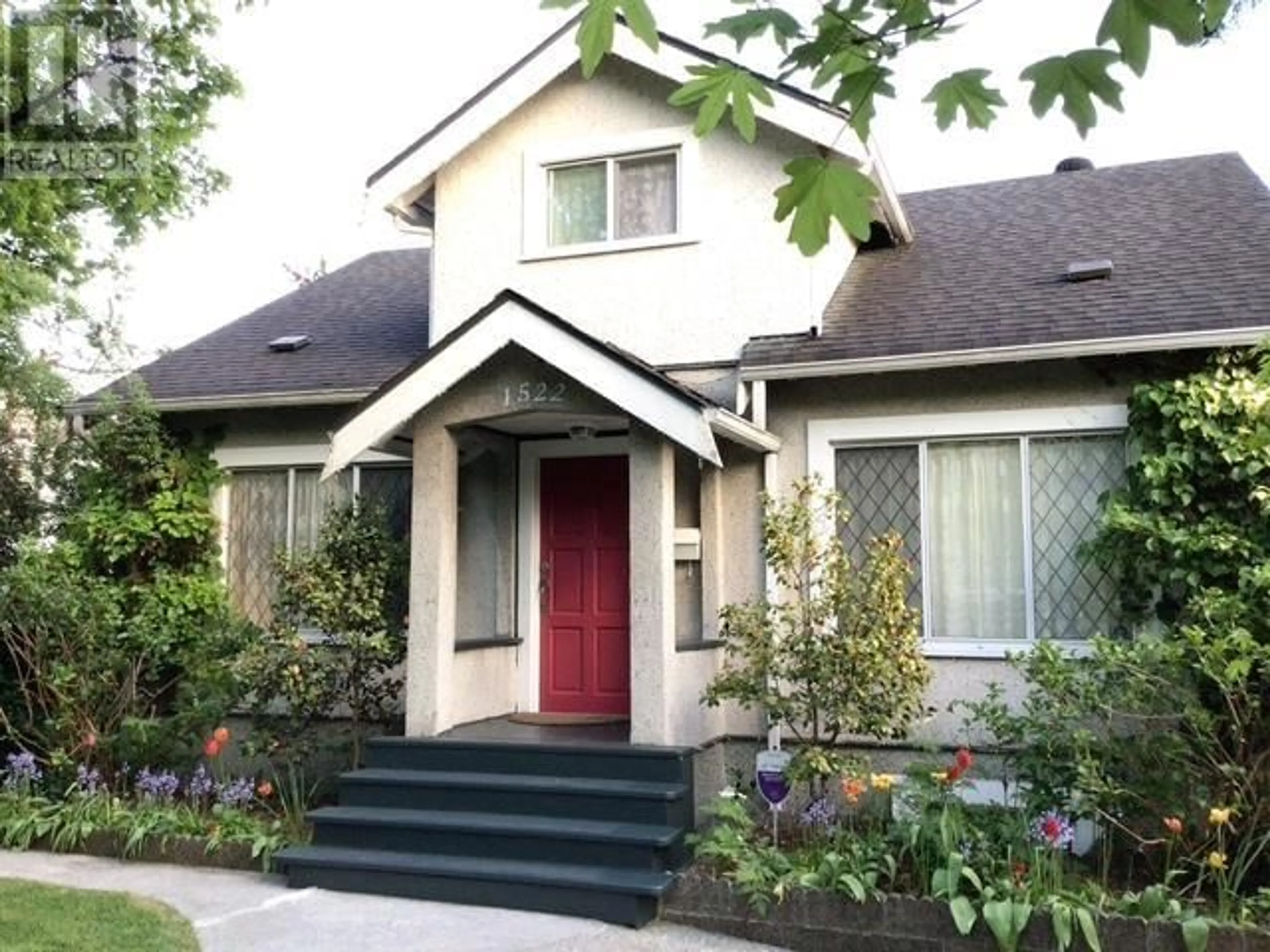 Home with vinyl exterior material, street for 1522 ROCHESTER AVENUE, Coquitlam British Columbia V3K2X6