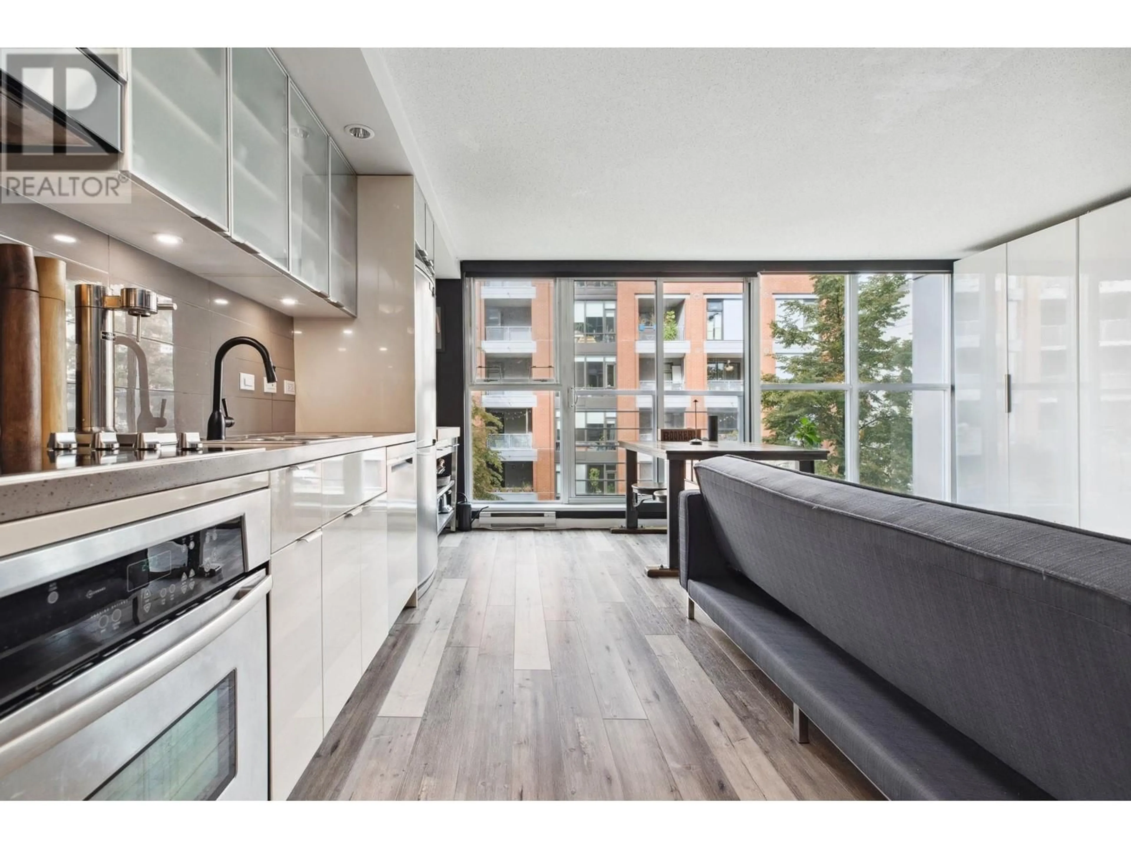 Open concept kitchen, unknown for 509 168 POWELL STREET, Vancouver British Columbia V6A0B2