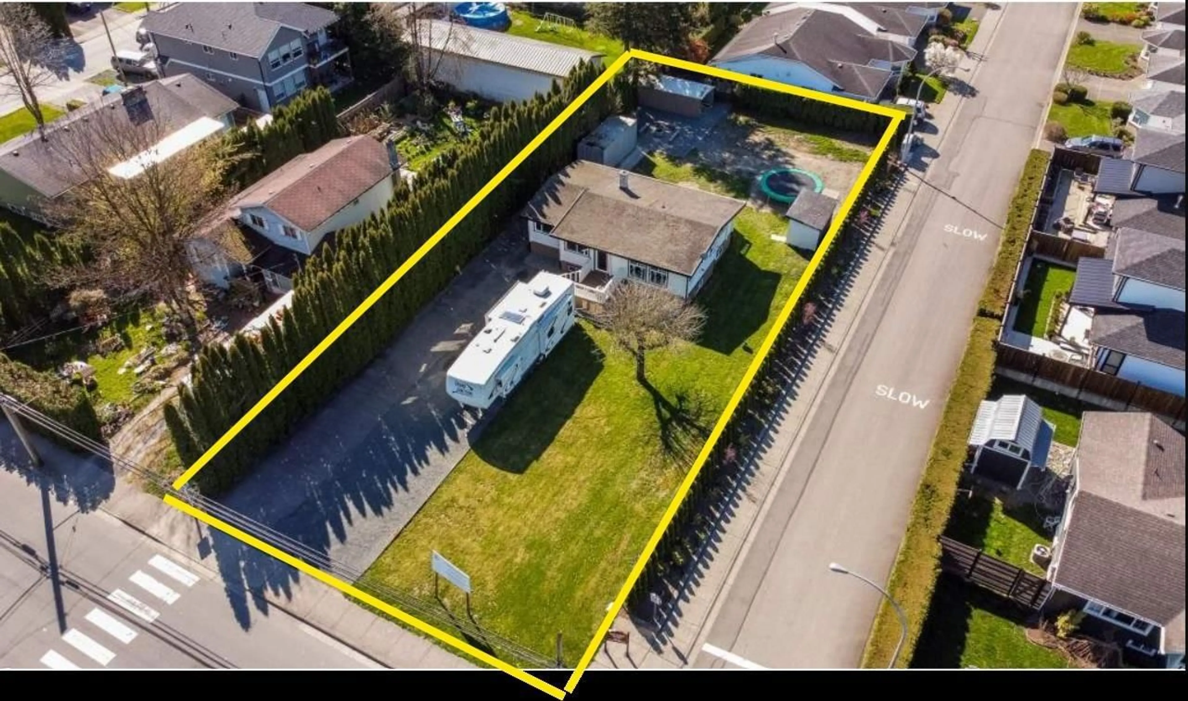 A pic from outside/outdoor area/front of a property/back of a property/a pic from drone, street for 7362 MORROW ROAD|Agassiz, Agassiz British Columbia V0M1A2