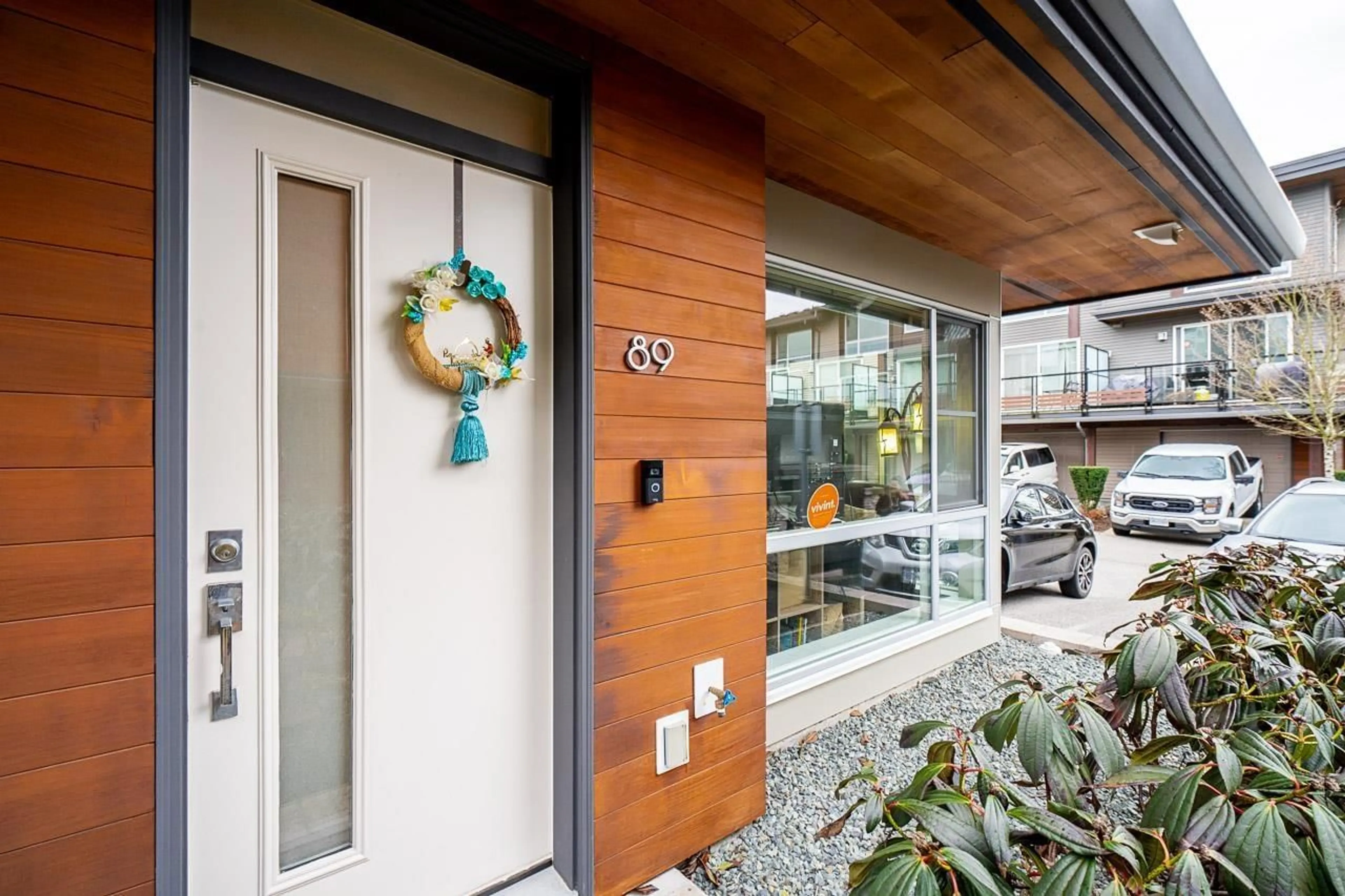 Indoor entryway for 89 - 16222 23A, Surrey British Columbia V3Z6P4