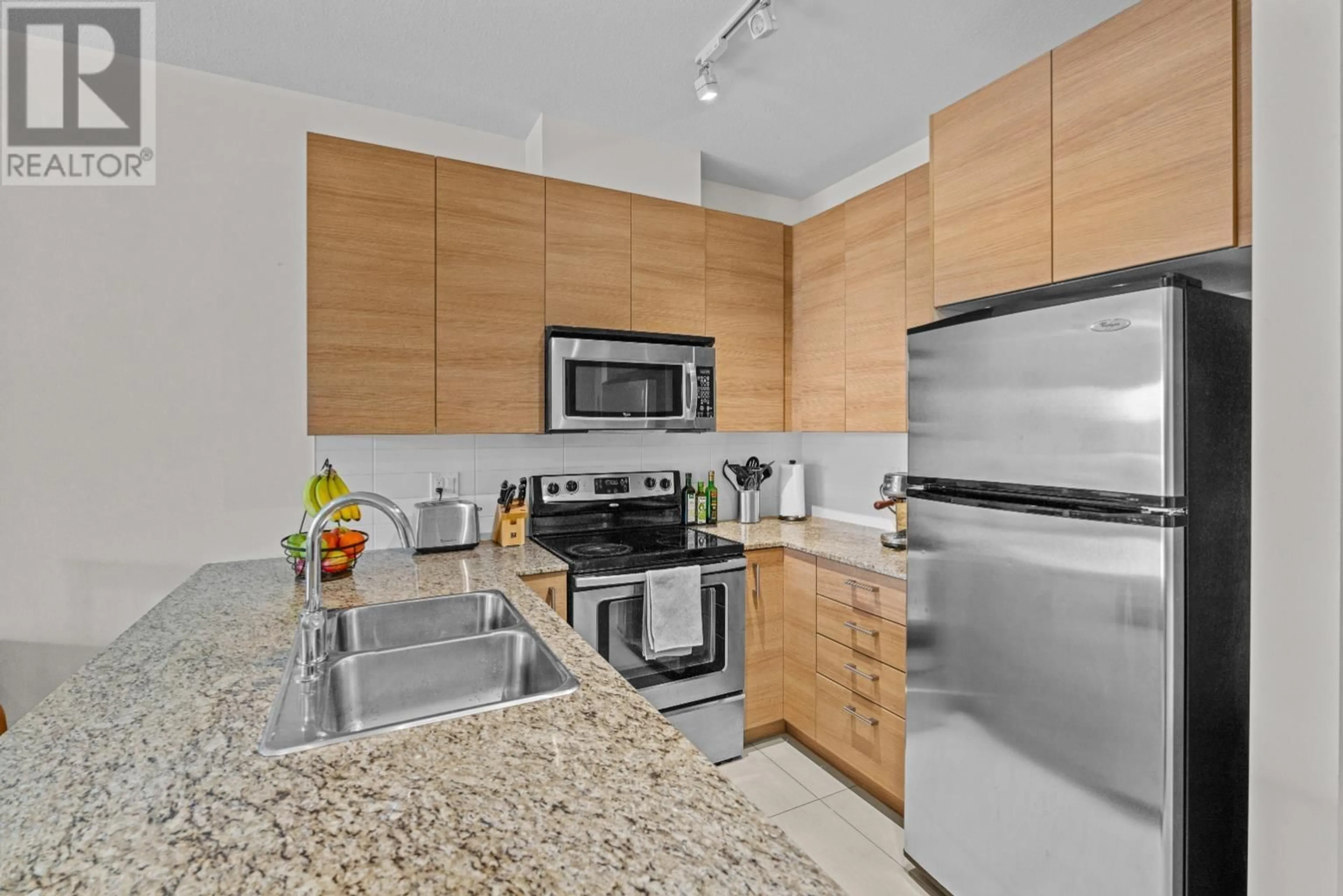 Standard kitchen, unknown for 217 5788 SIDLEY STREET, Burnaby British Columbia V5J0E4