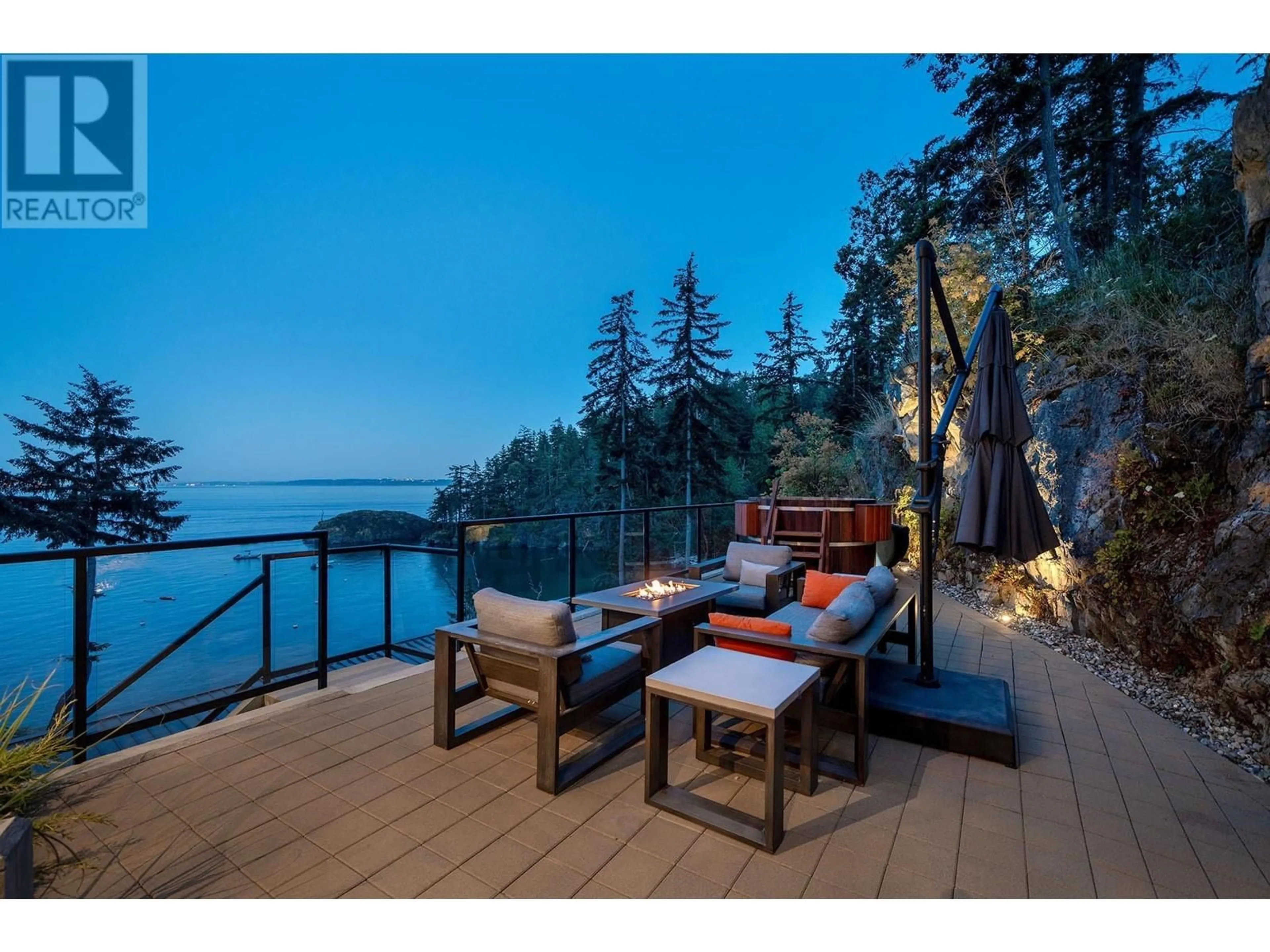 Patio, water/lake/river/ocean view for 238 SHORE LANE, Bowen Island British Columbia V0N1G2