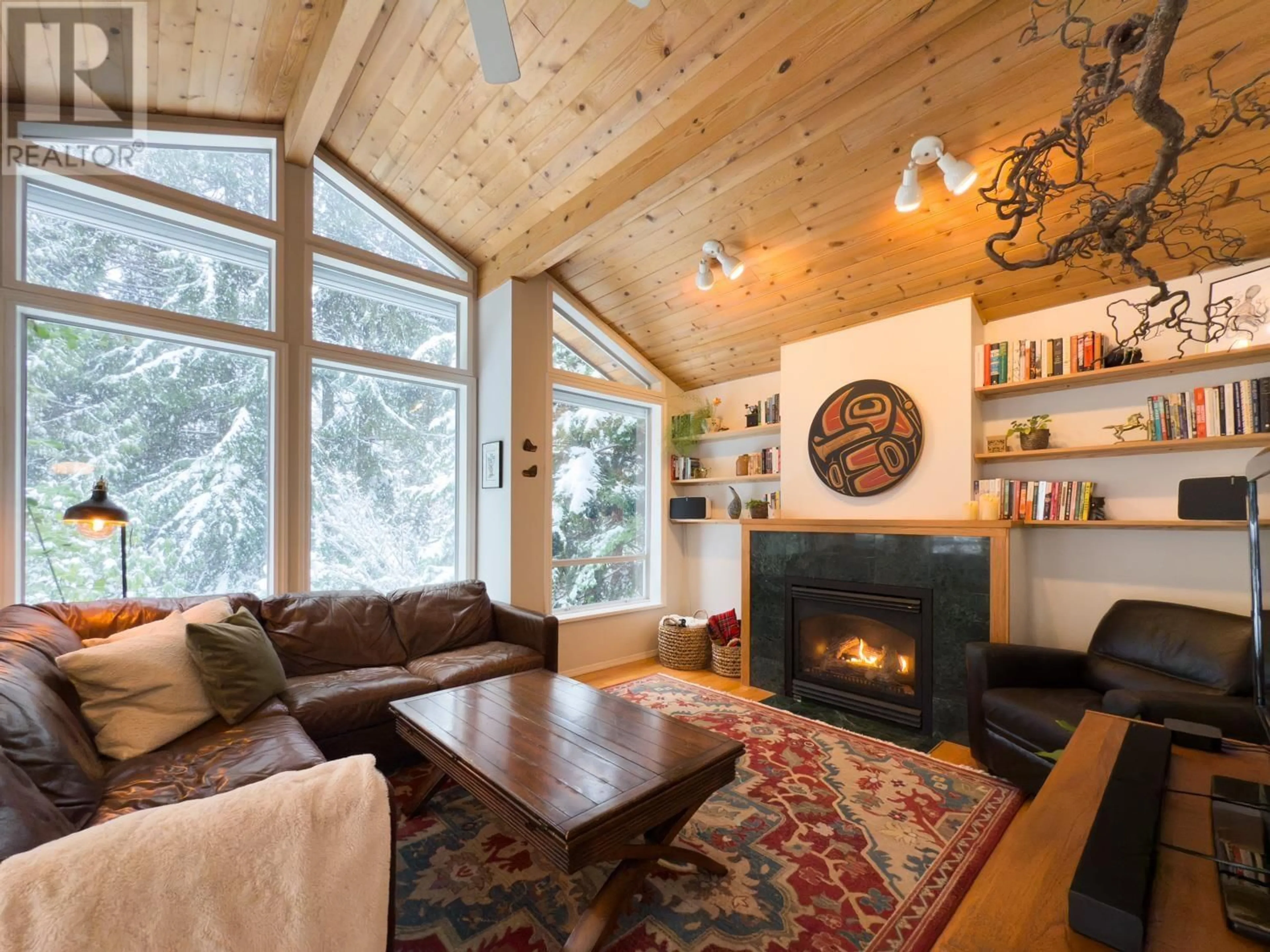 Living room with furniture, wood/laminate floor for 5405 RANGER AVENUE, North Vancouver British Columbia V7R3M7