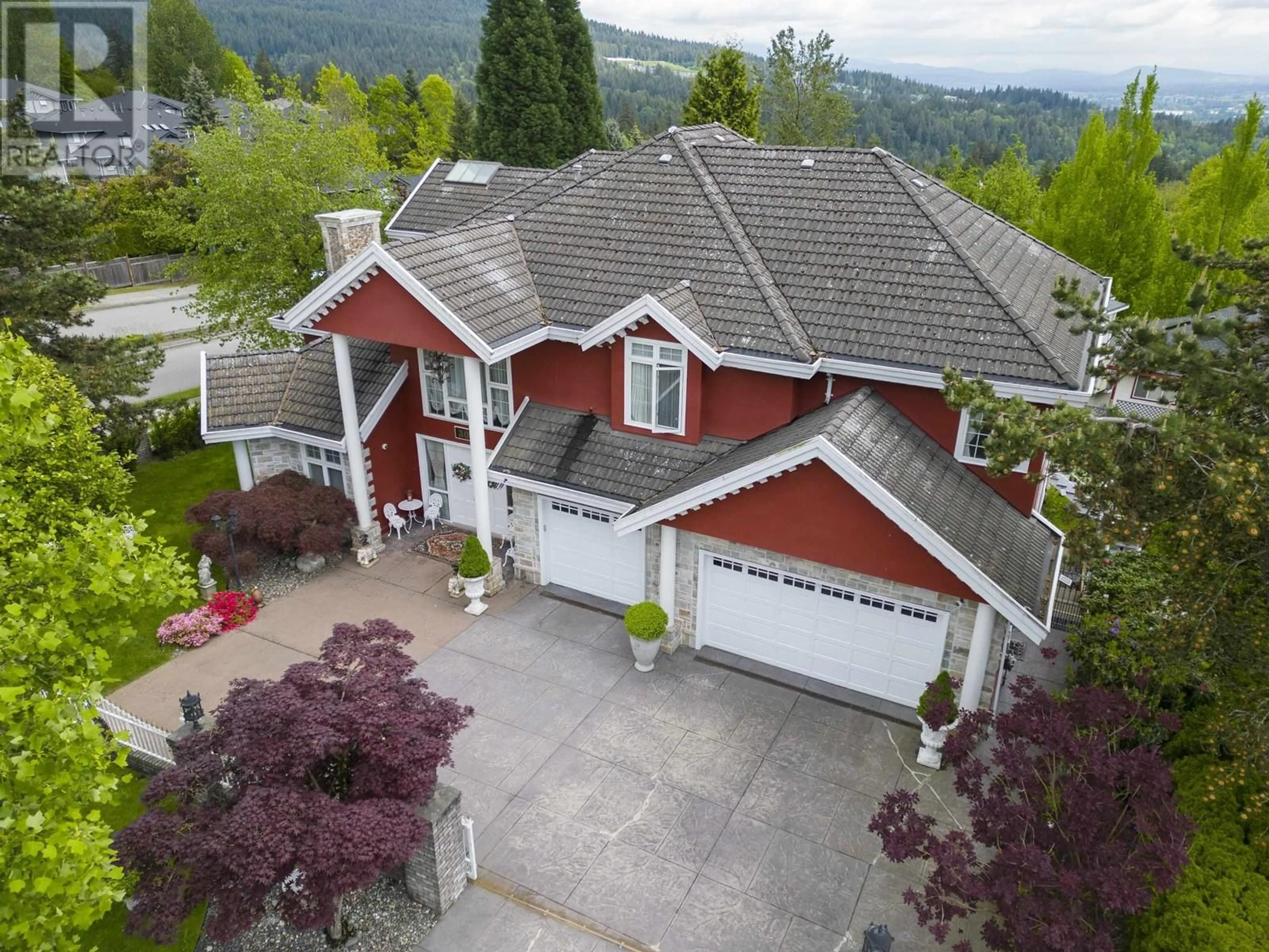 A pic from outside/outdoor area/front of a property/back of a property/a pic from drone, mountain view for 3099 PLATEAU BOULEVARD, Coquitlam British Columbia V3E3R5