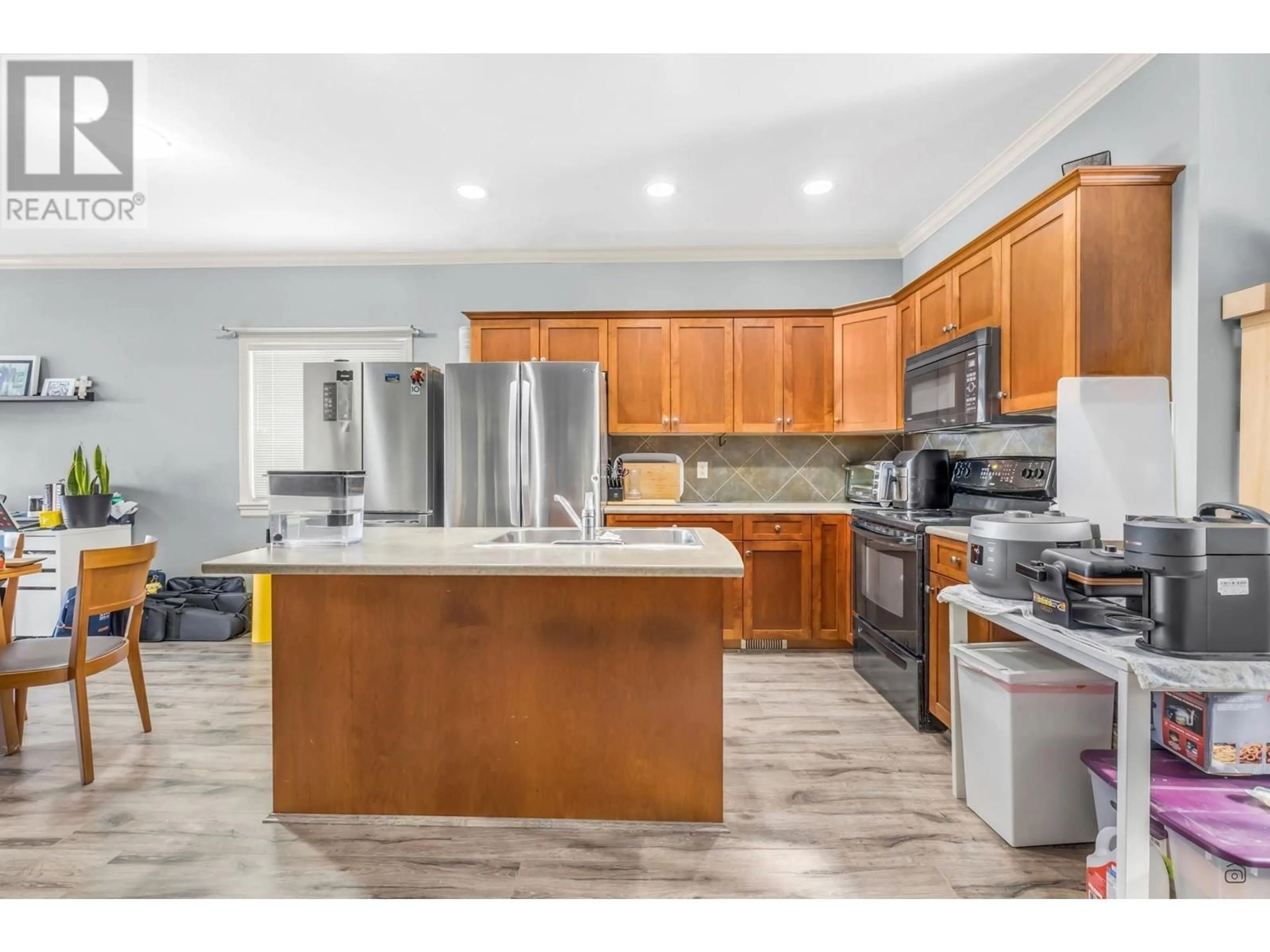 Open concept kitchen, unknown for 23163 DEWDNEY TRUNK ROAD, Maple Ridge British Columbia V2X8L3