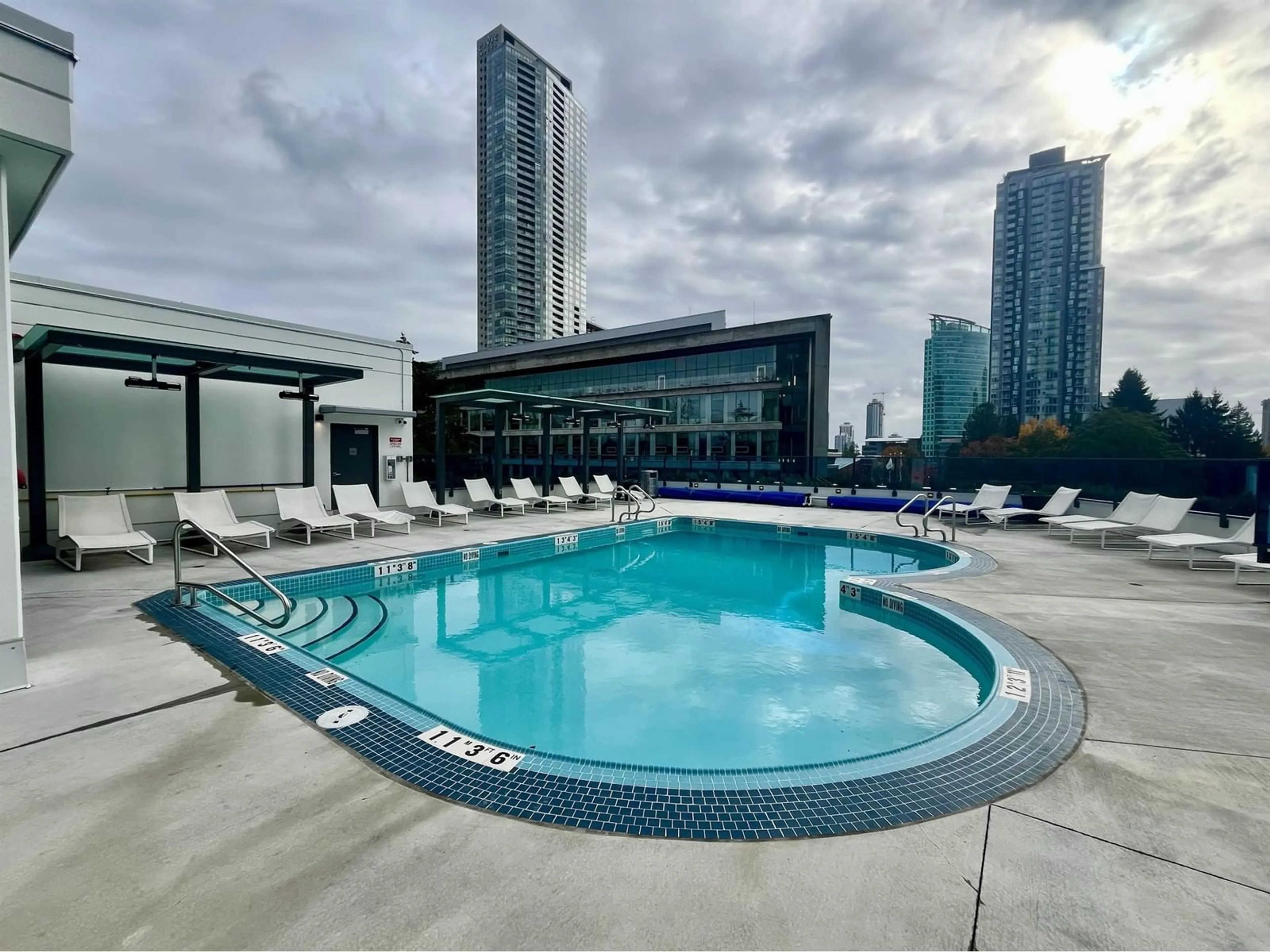 Pool for TH5 10448 UNIVERSITY DRIVE, Surrey British Columbia V3T0K1