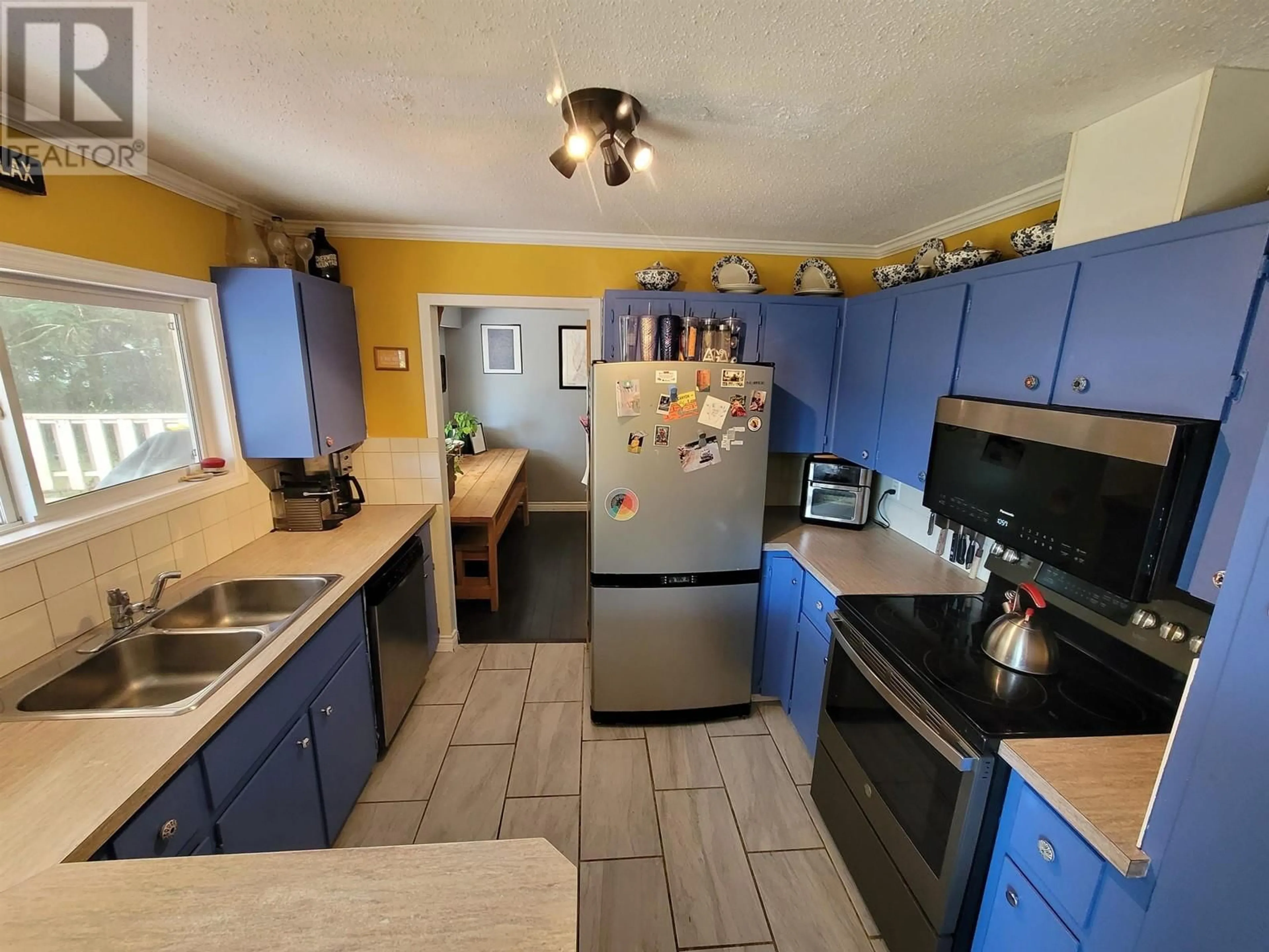 Standard kitchen, unknown for 4903 GAIR AVENUE, Terrace British Columbia V8G2K1