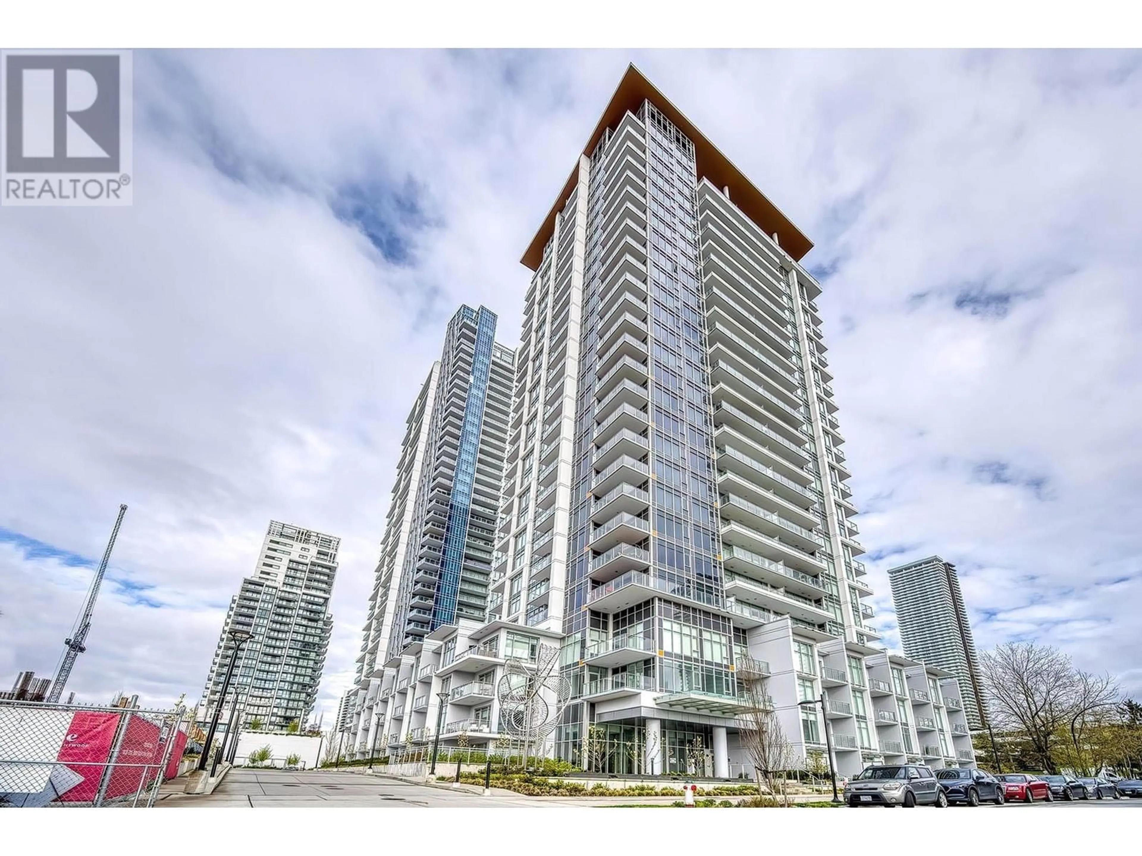 Unknown for 703 - 2351 BETA AVENUE, Burnaby British Columbia V5C0M2