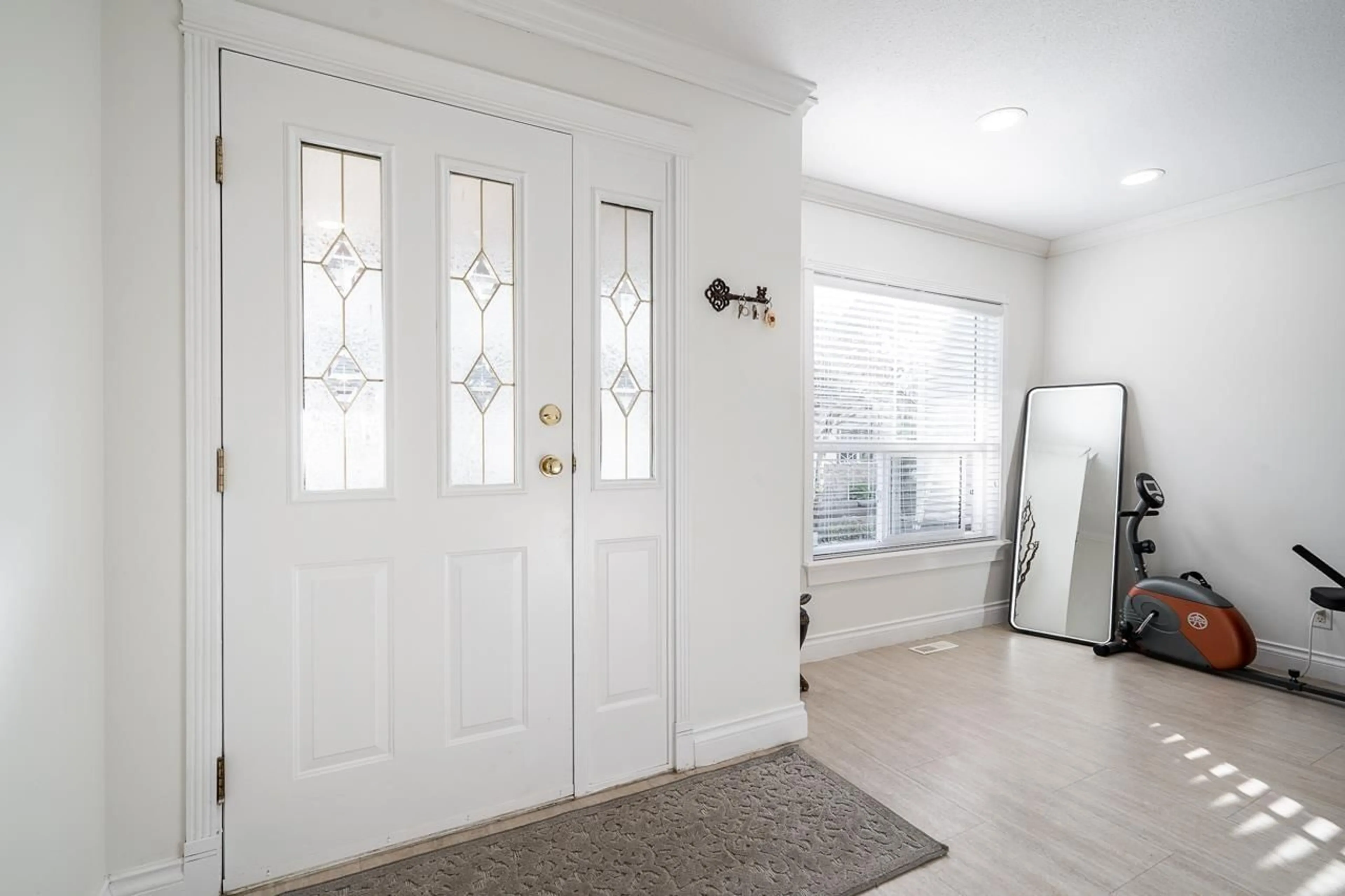 Indoor entryway for 38 16155 82 AVENUE, Surrey British Columbia V4N0P7