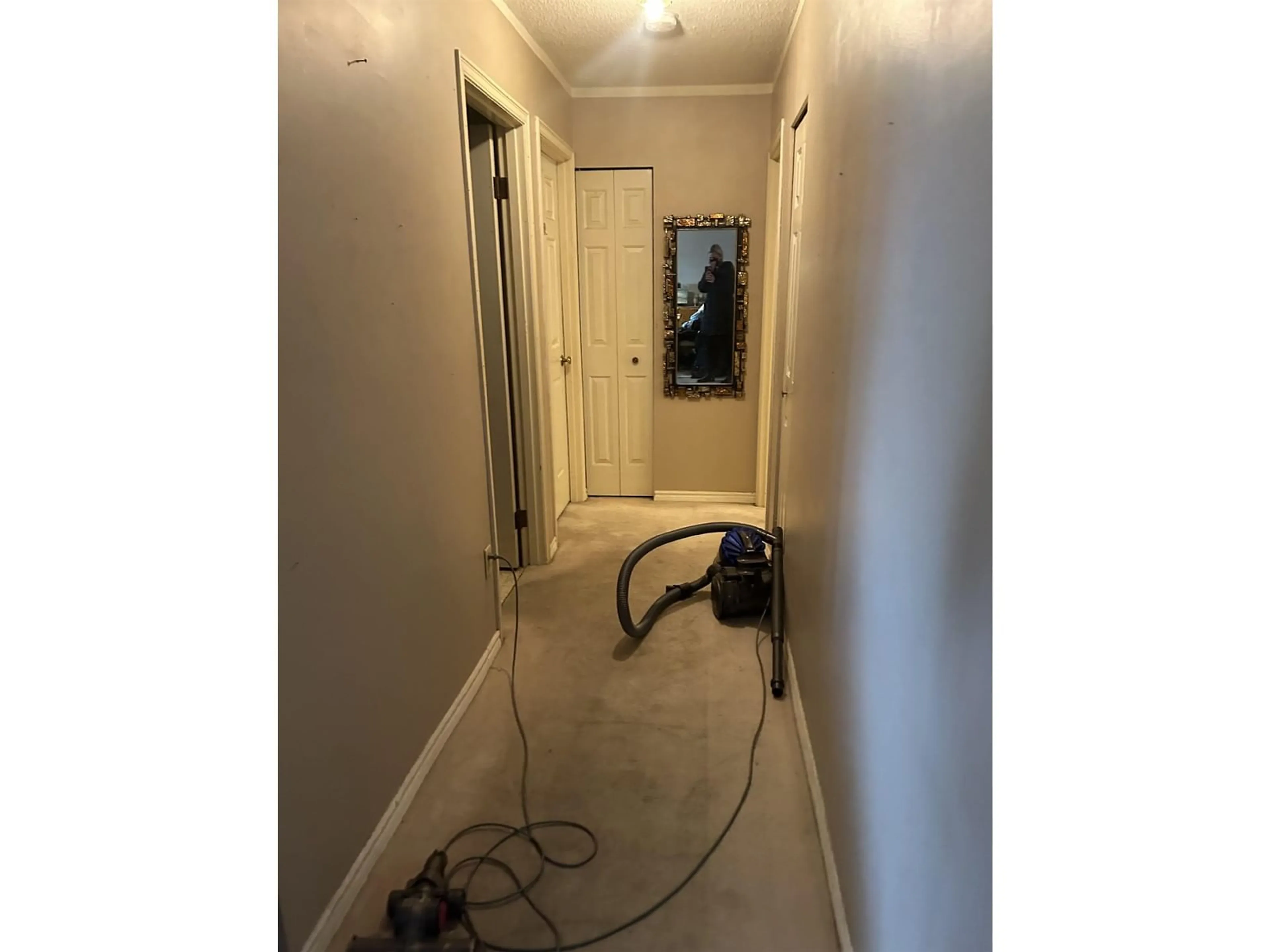 A pic of a room for 303 - 1354 WINTER, White Rock British Columbia V4B3Y1