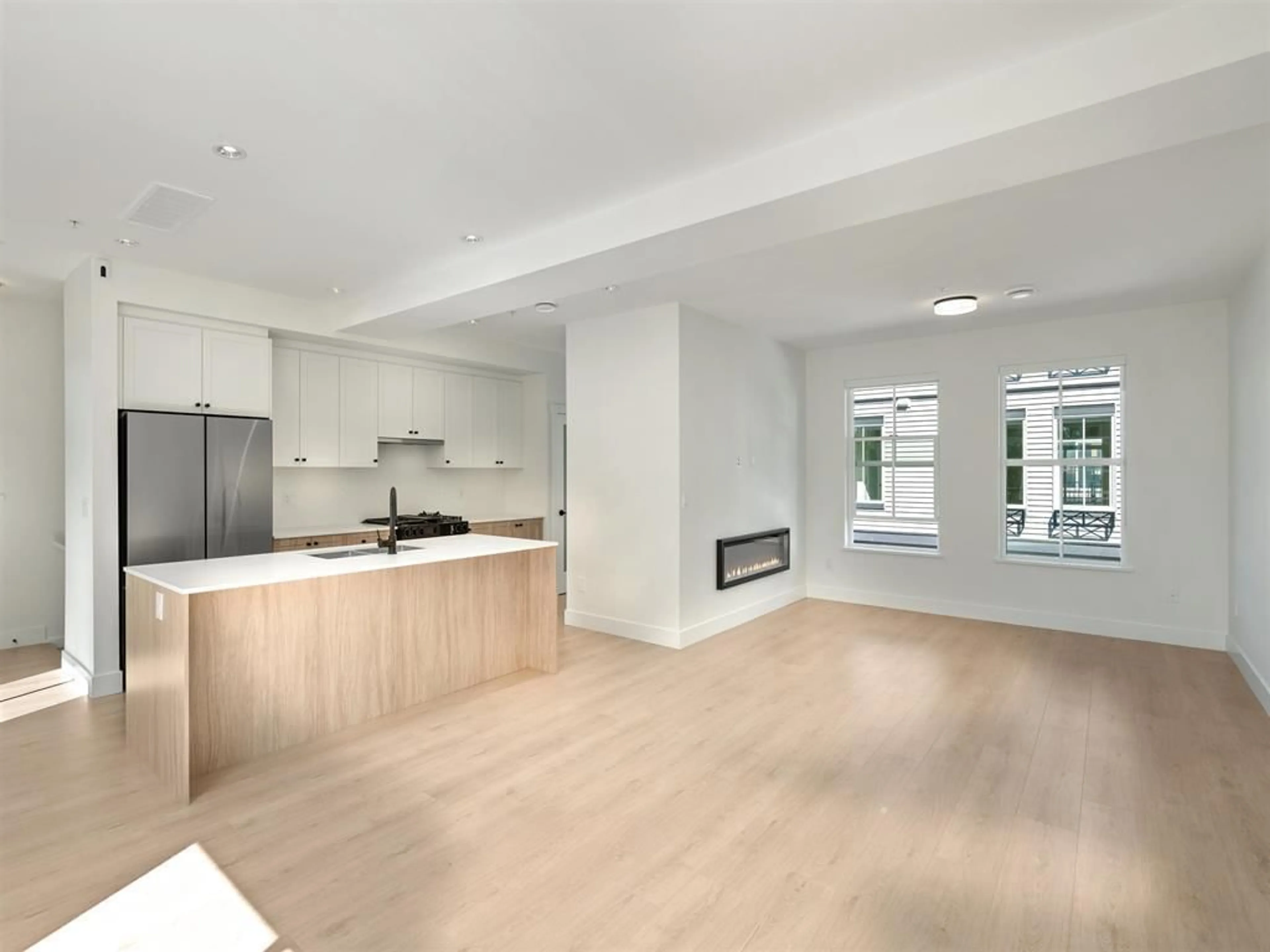 Open concept kitchen, unknown for 2 - 7635 198B, Langley British Columbia V1M2X5