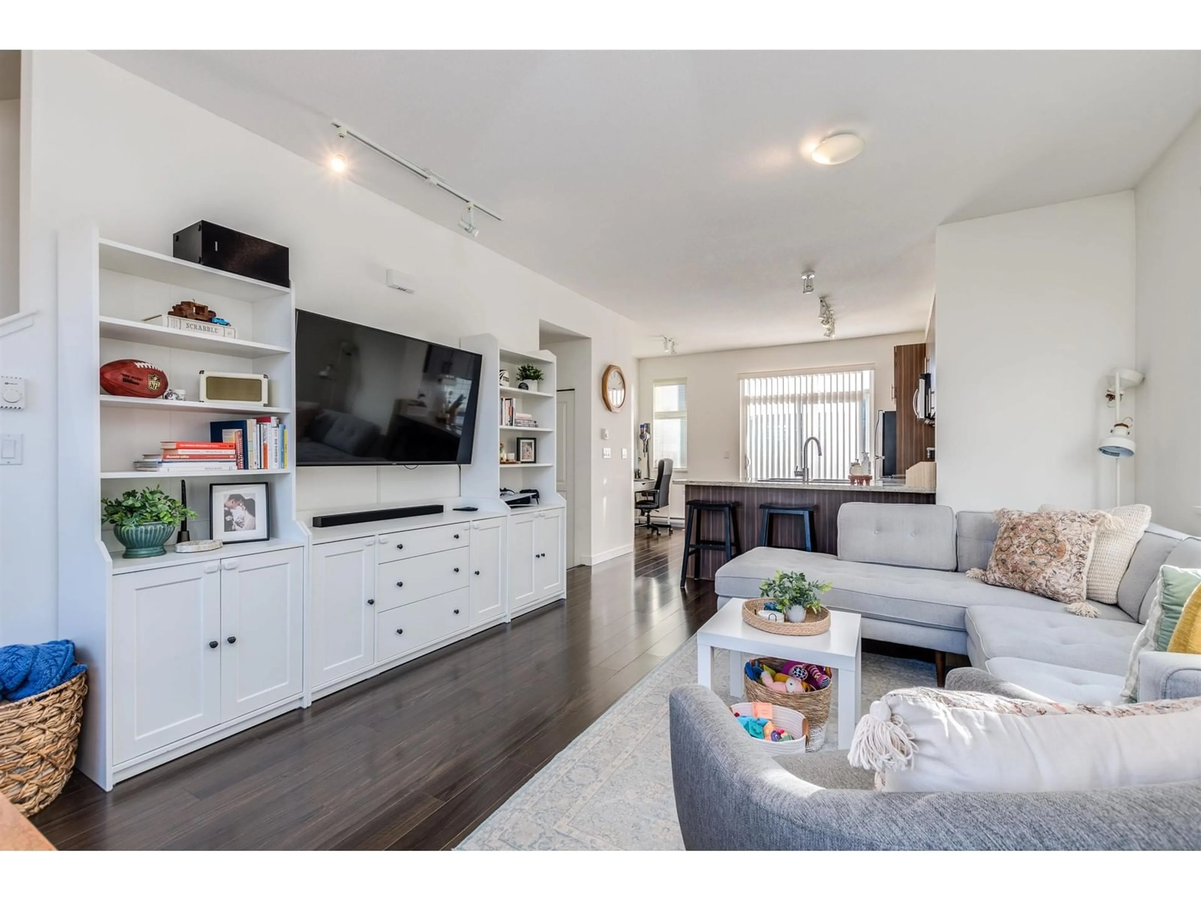 Living room with furniture, unknown for 37 31098 WESTRIDGE PLACE, Abbotsford British Columbia V2T0C2