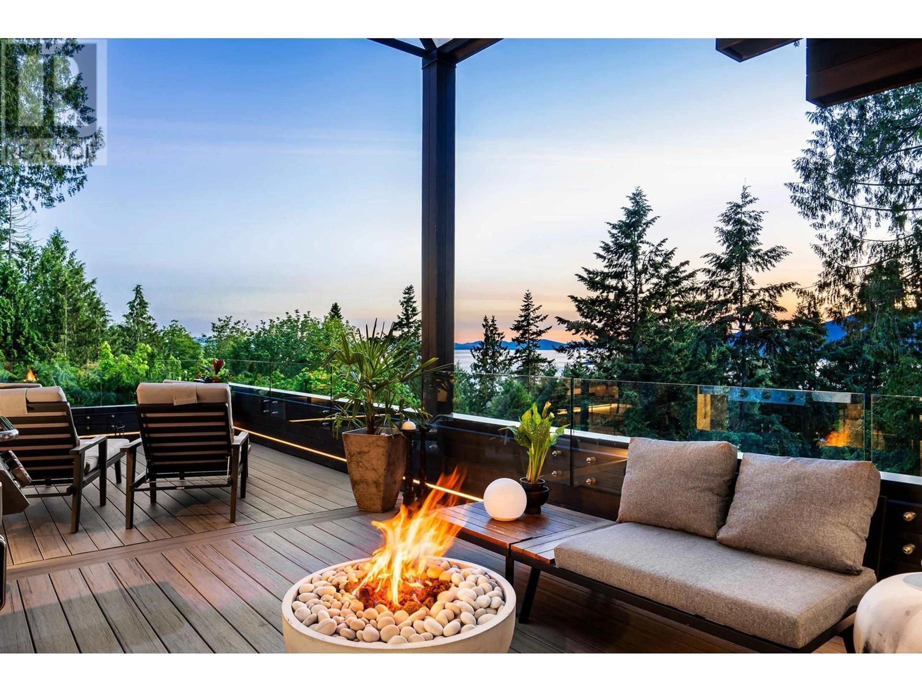 Patio, water/lake/river/ocean view for 5325 MONTIVERDI PLACE, West Vancouver British Columbia V7W2W8