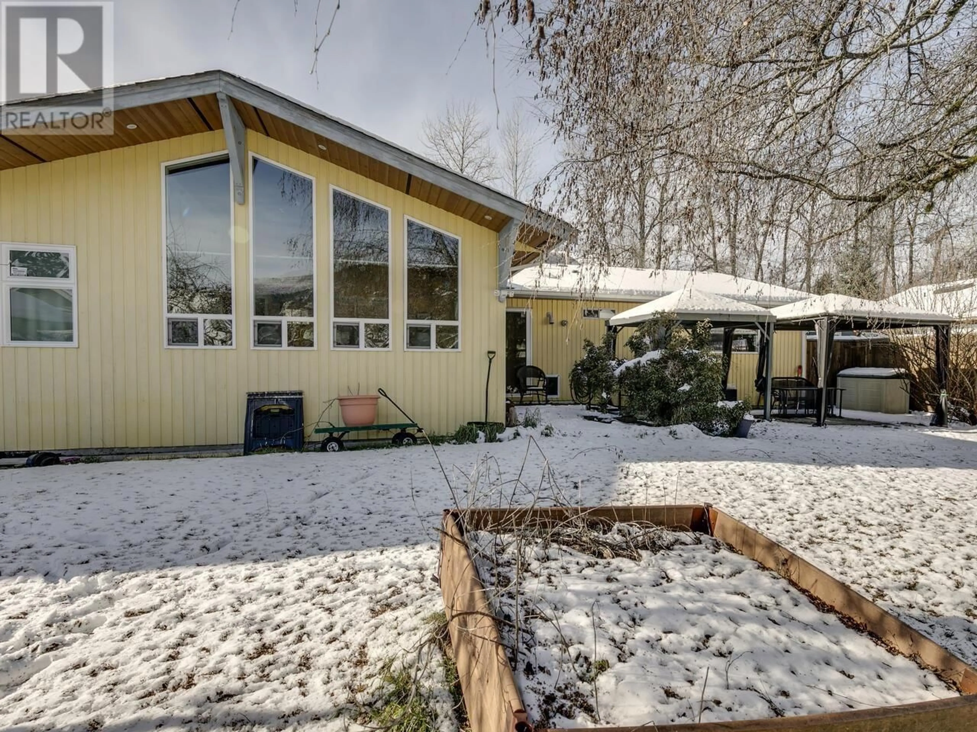 Patio, mountain view for 41820 RAYBURN ROAD, Squamish British Columbia V0N1H0