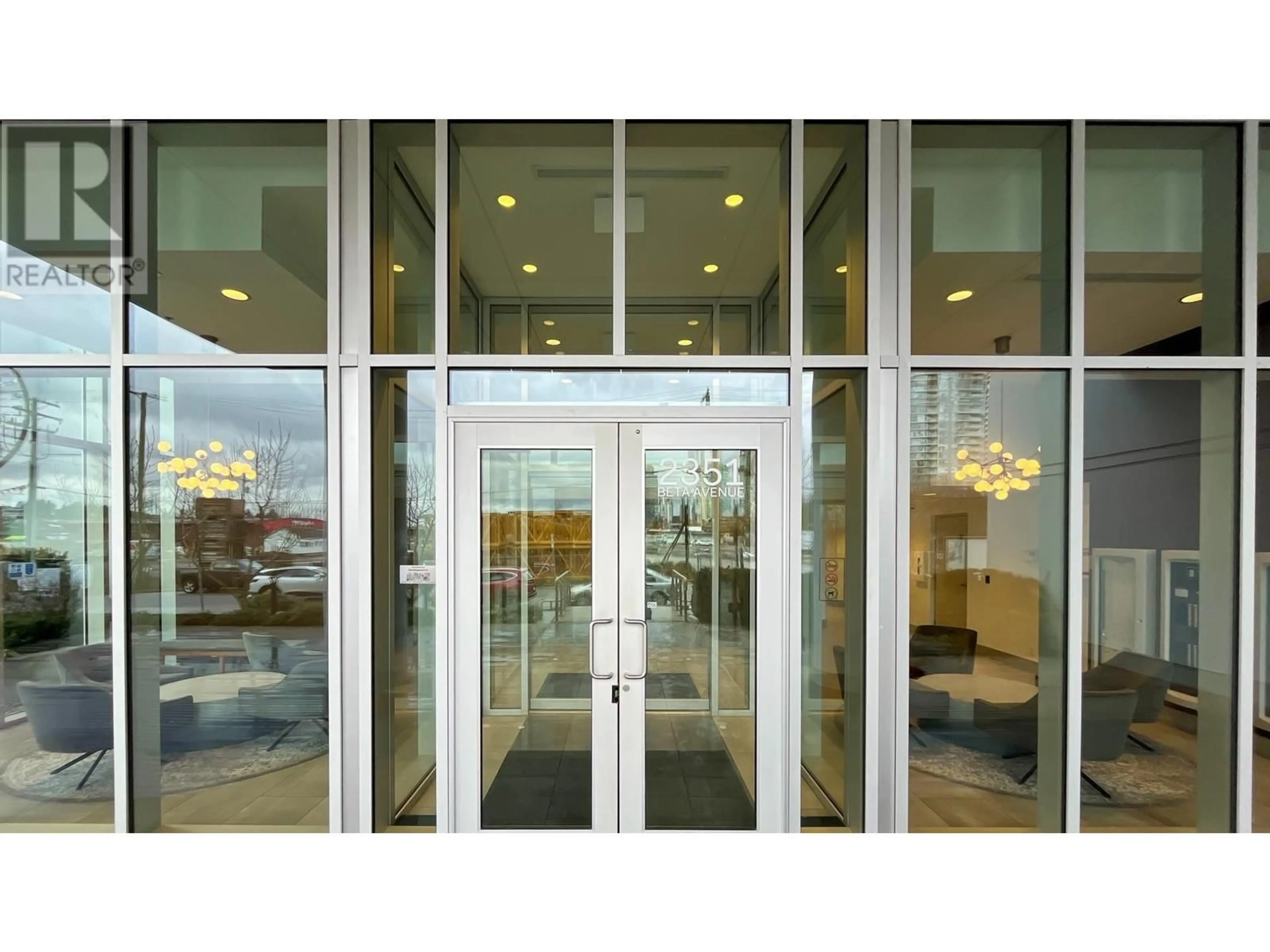 Indoor foyer for 2007 - 2351 BETA AVENUE, Burnaby British Columbia V5C0M2