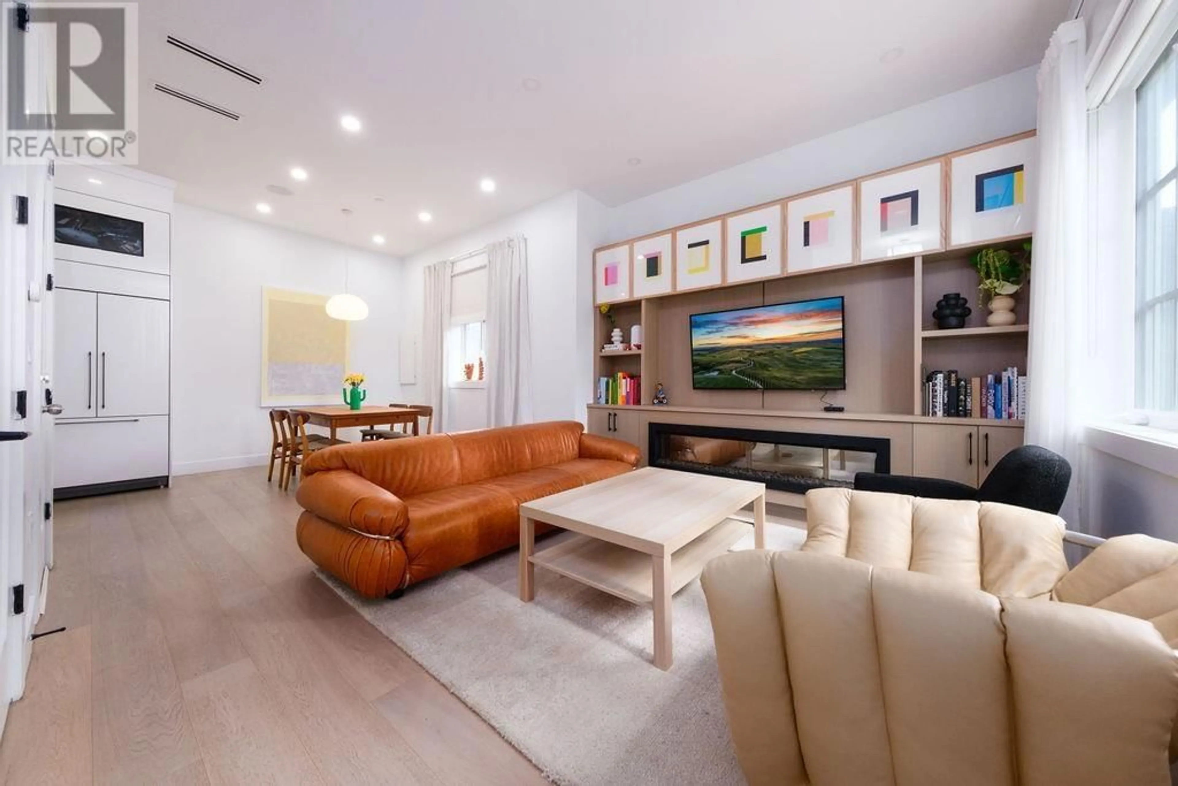 Living room with furniture, unknown for 749 39TH AVENUE, Vancouver British Columbia V5W1K5