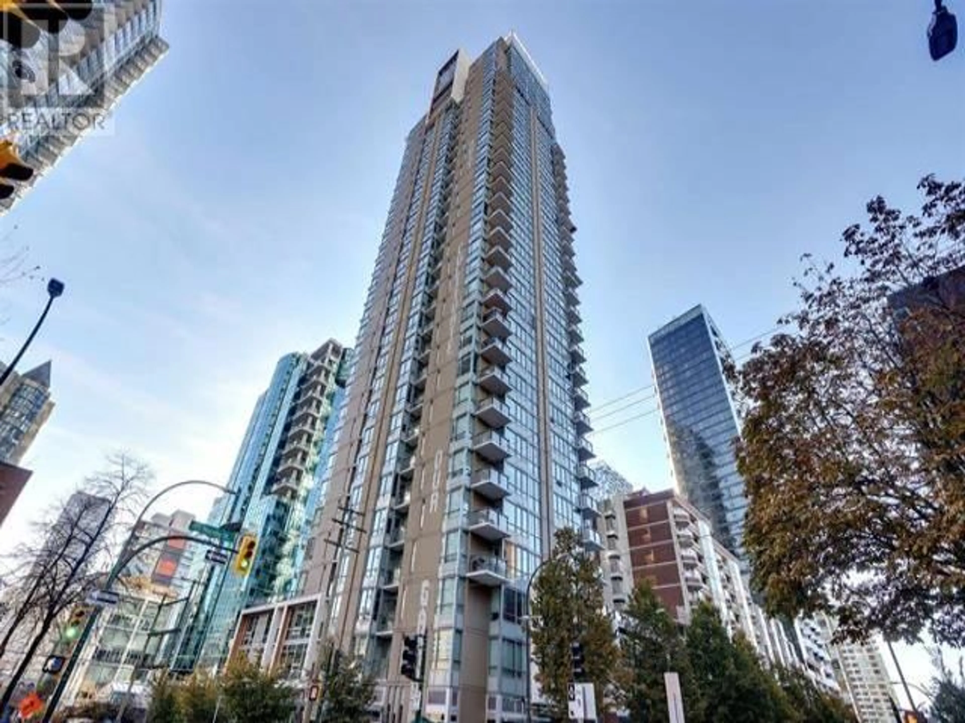 A pic from outside/outdoor area/front of a property/back of a property/a pic from drone, city buildings view from balcony for 1401 1308 HORNBY STREET, Vancouver British Columbia V6Z0C5