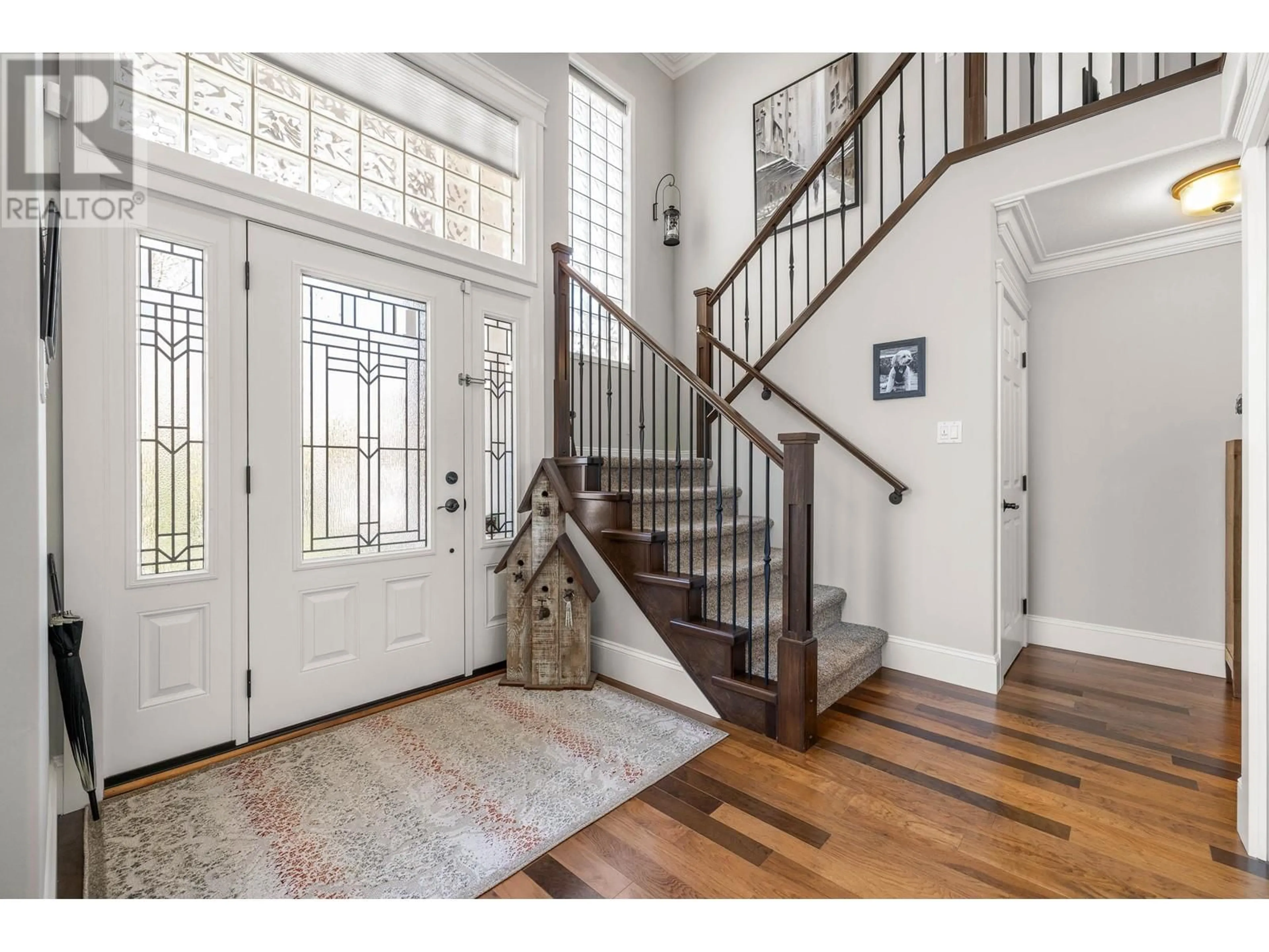 Indoor entryway for 11006 238 STREET, Maple Ridge British Columbia V2W1E7