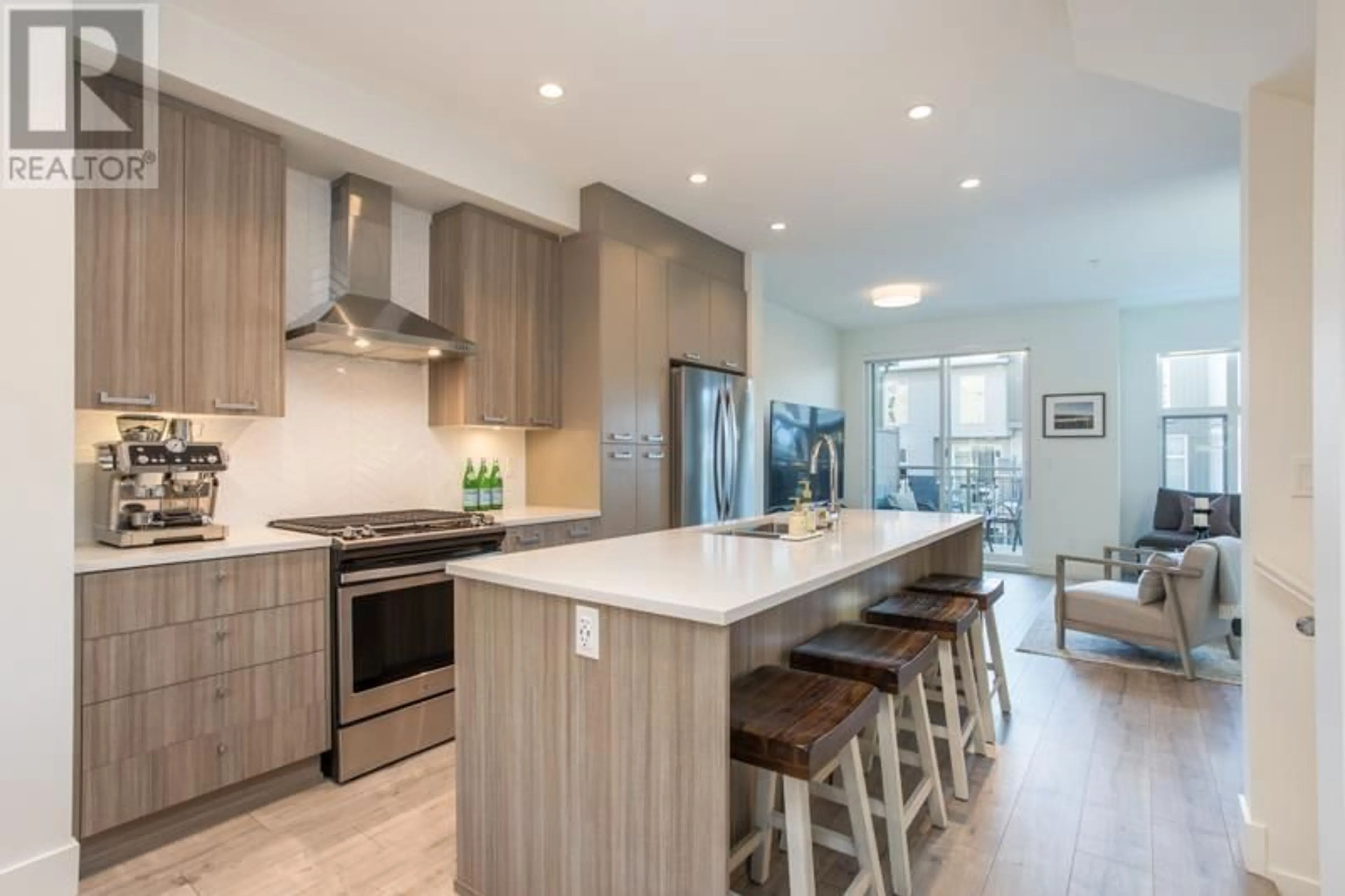 Open concept kitchen, unknown for 36 24076 112 AVENUE, Maple Ridge British Columbia V2W0K2