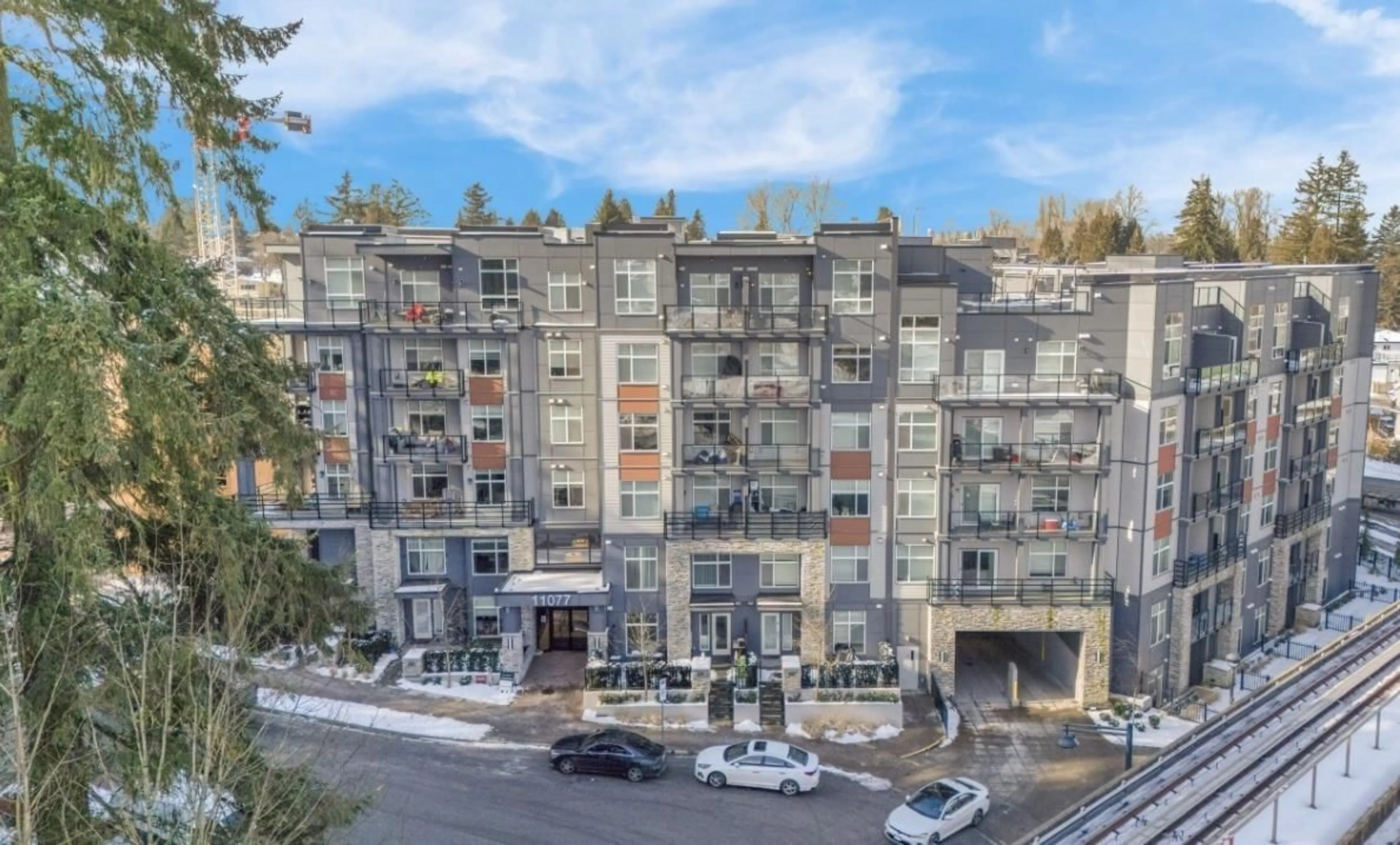A pic from outside/outdoor area/front of a property/back of a property/a pic from drone, city buildings view from balcony for 4 - 11077 RAVINE, Surrey British Columbia V3T0R7