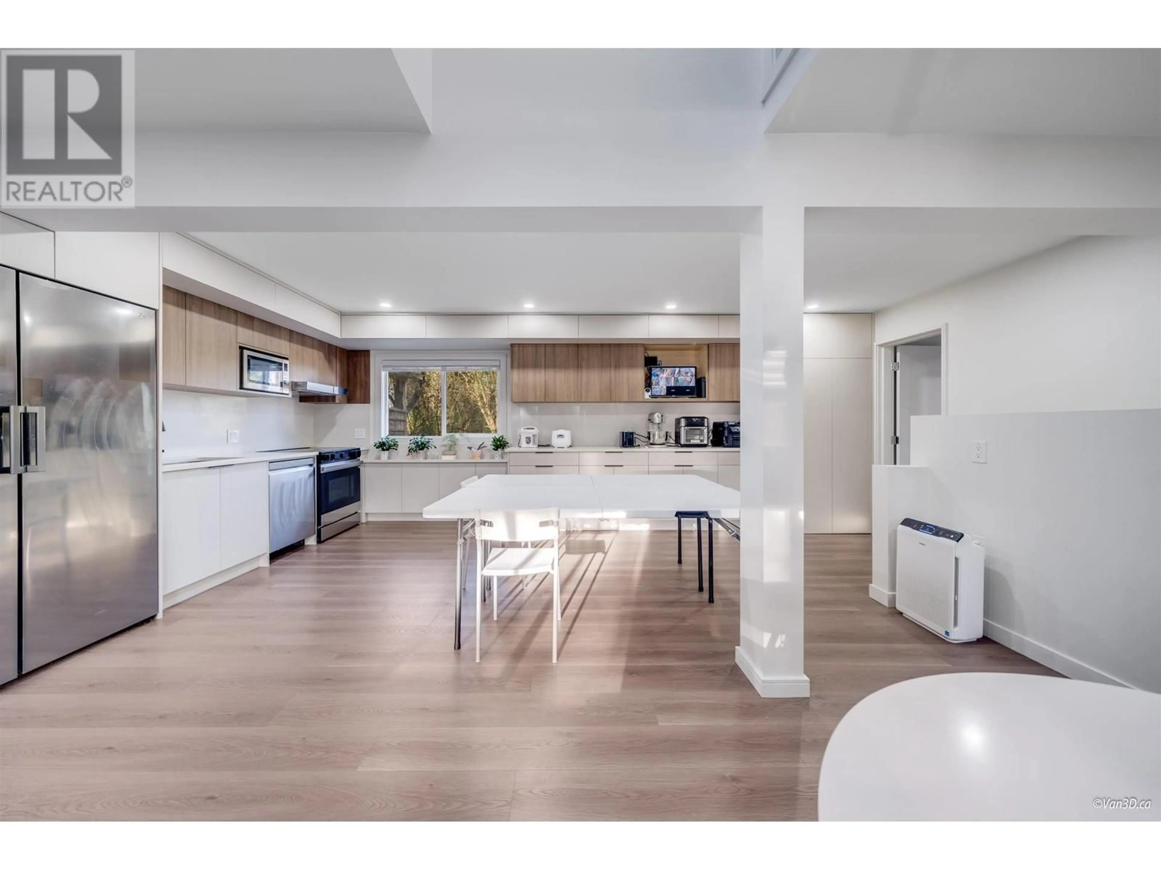 Open concept kitchen, unknown for 7843 WEDGEWOOD STREET, Burnaby British Columbia V5E2E5