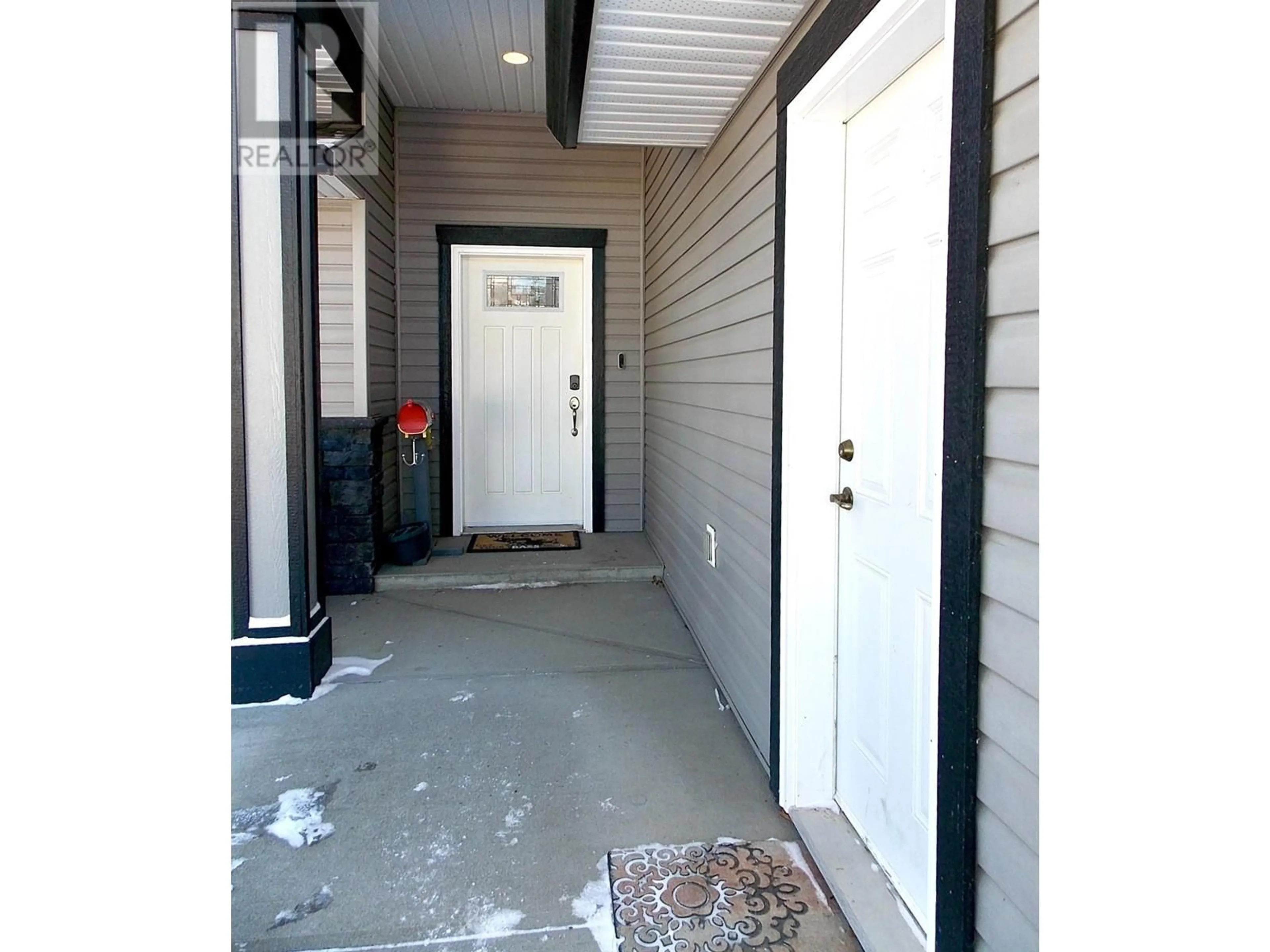 Indoor entryway for 124 RIDGEVIEW PLACE, Williams Lake British Columbia V2G5K4