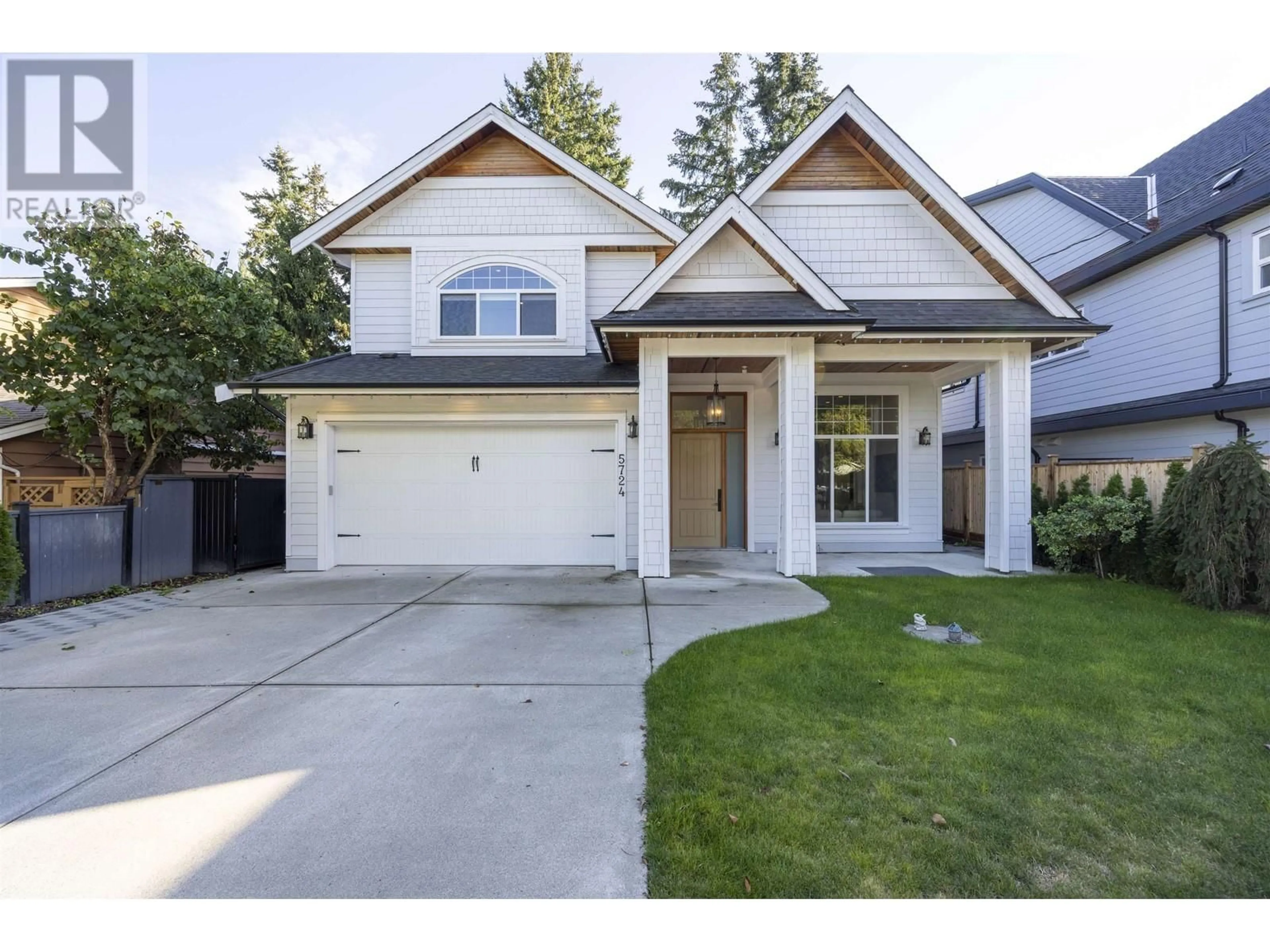 Home with vinyl exterior material, street for 5724 16A AVENUE, Tsawwassen British Columbia V4L1H9